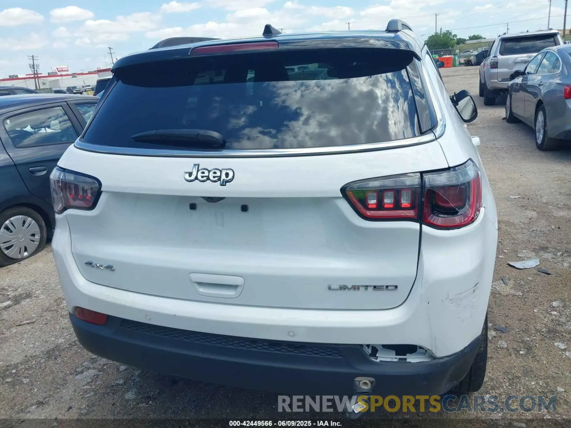 16 Photograph of a damaged car 3C4NJDCN3RT168474 JEEP COMPASS 2024