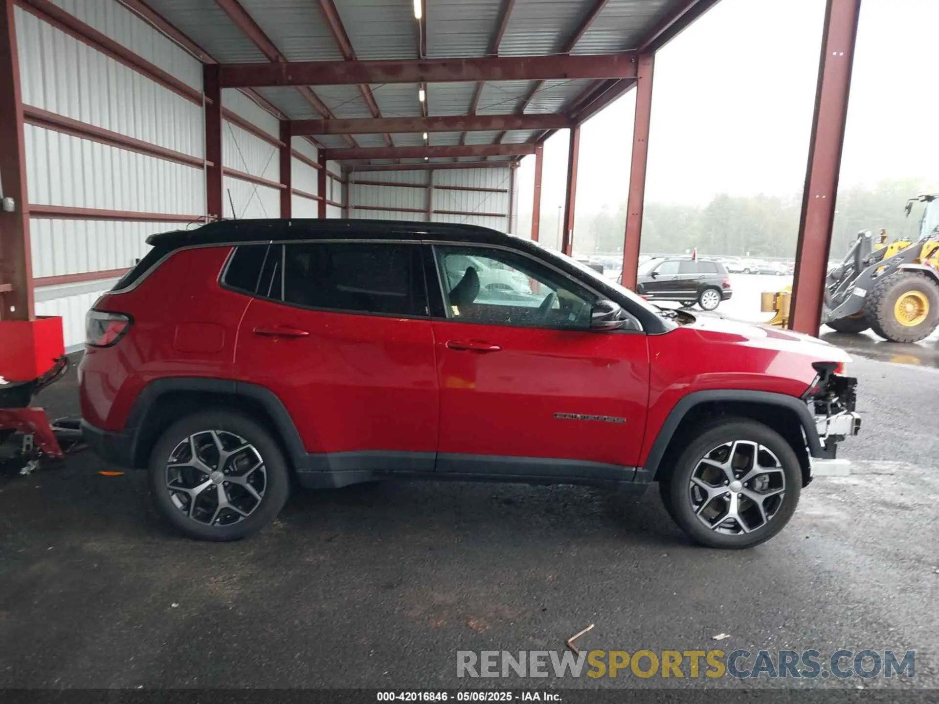 14 Photograph of a damaged car 3C4NJDCN3RT172704 JEEP COMPASS 2024