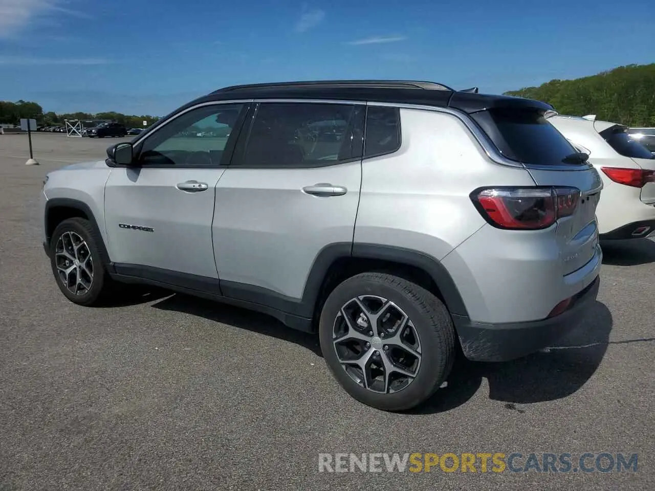 2 Photograph of a damaged car 3C4NJDCN4RT125231 JEEP COMPASS 2024