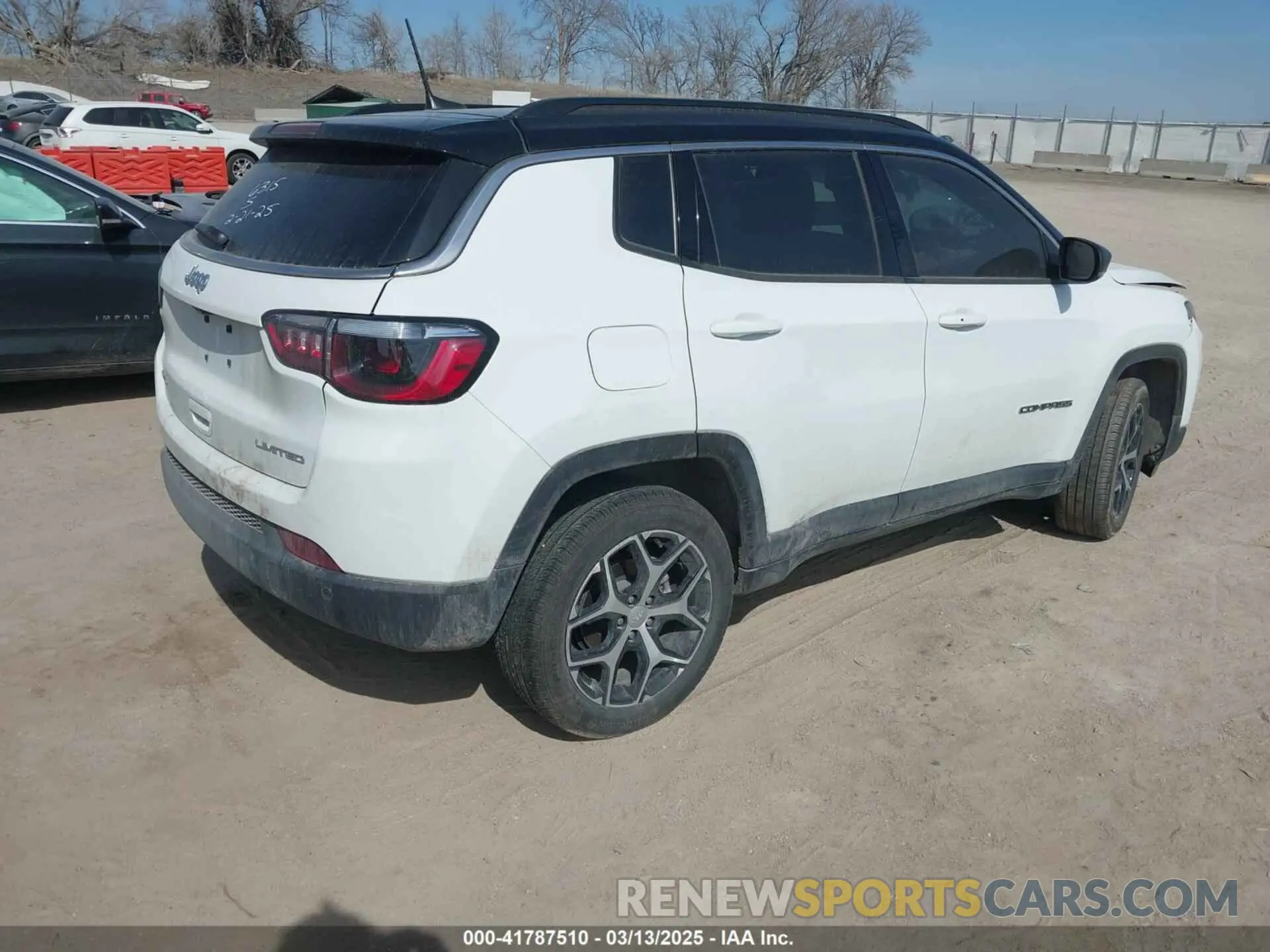 4 Photograph of a damaged car 3C4NJDCN5RT112861 JEEP COMPASS 2024