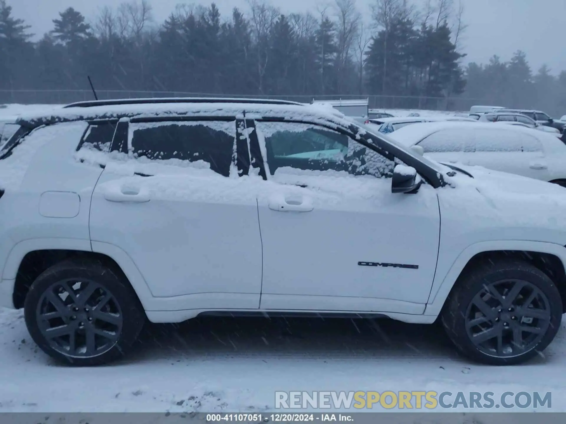 14 Photograph of a damaged car 3C4NJDCN5RT164829 JEEP COMPASS 2024