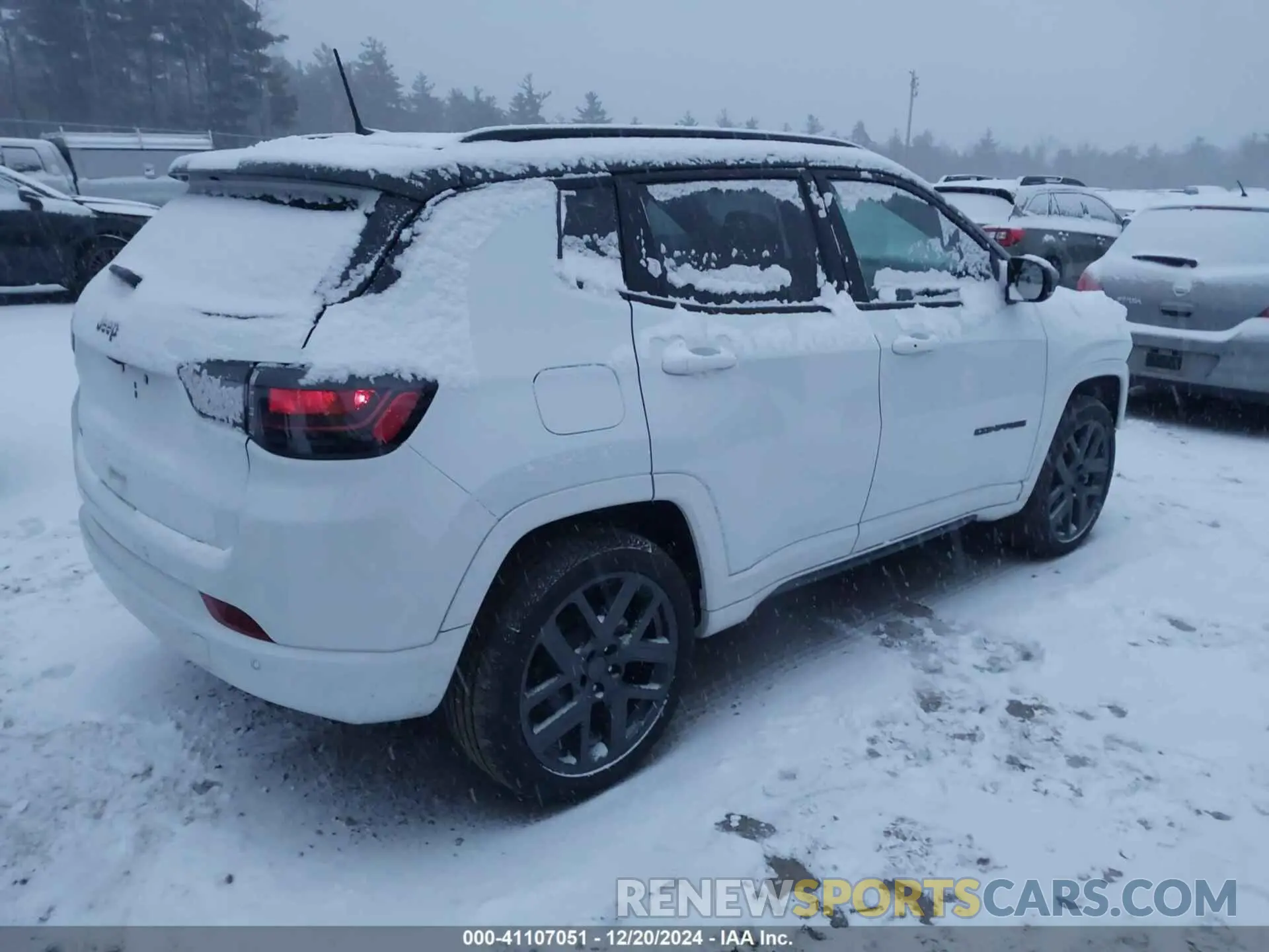 4 Photograph of a damaged car 3C4NJDCN5RT164829 JEEP COMPASS 2024