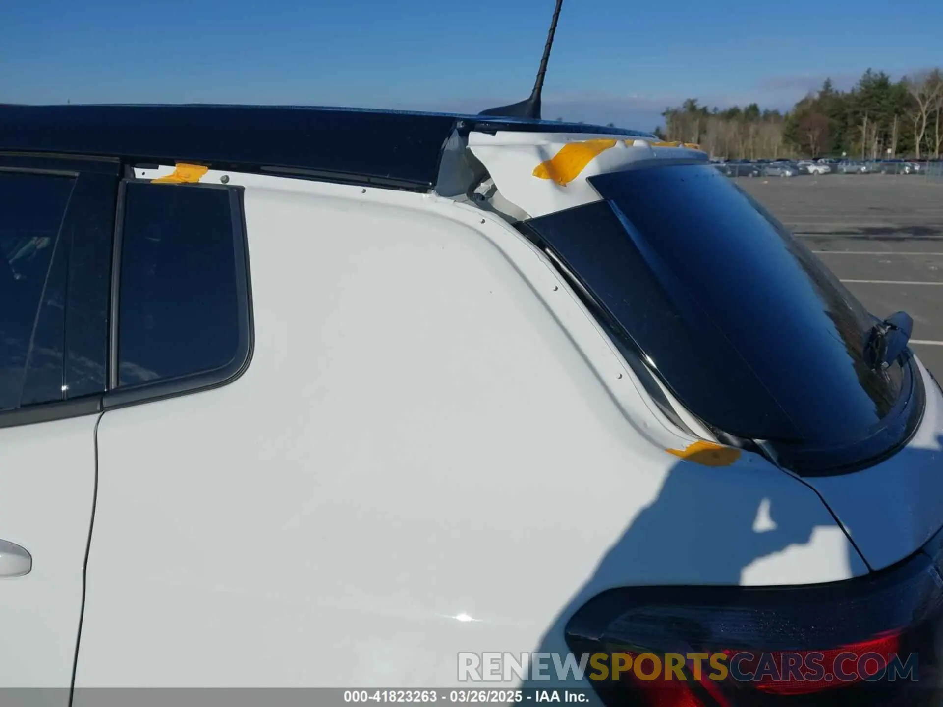 18 Photograph of a damaged car 3C4NJDCN5RT171859 JEEP COMPASS 2024