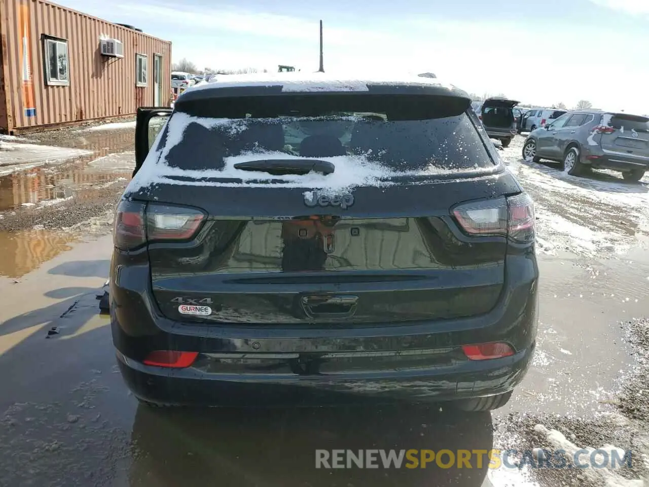 6 Photograph of a damaged car 3C4NJDCN6RT152365 JEEP COMPASS 2024