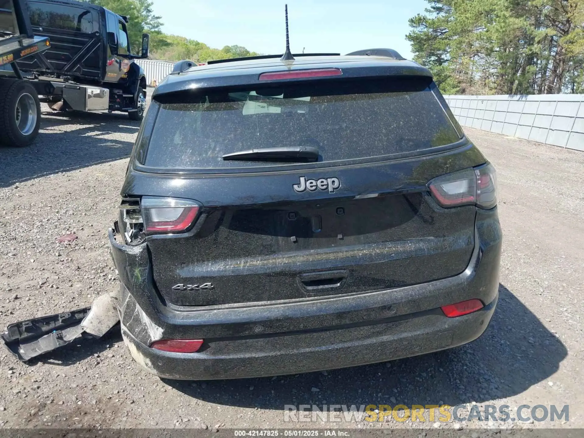 16 Photograph of a damaged car 3C4NJDCN6RT169683 JEEP COMPASS 2024