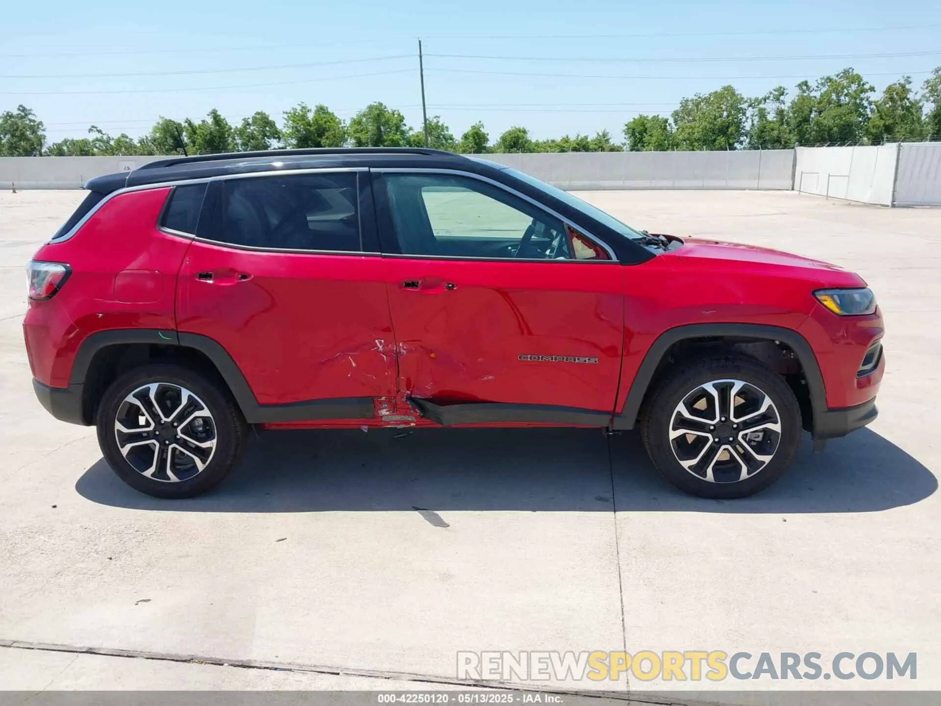13 Photograph of a damaged car 3C4NJDCN6RT585619 JEEP COMPASS 2024