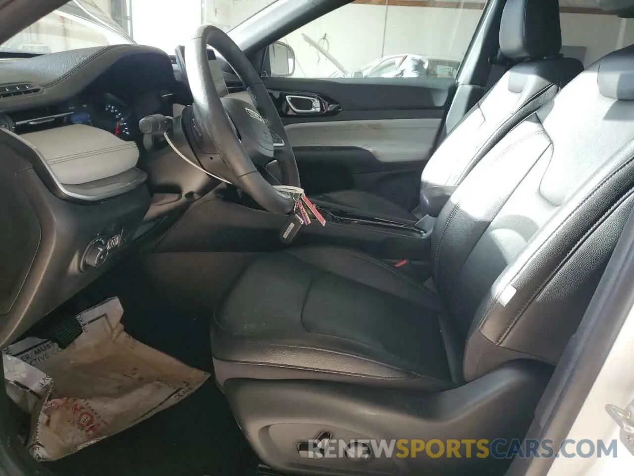 7 Photograph of a damaged car 3C4NJDCN7RT150852 JEEP COMPASS 2024