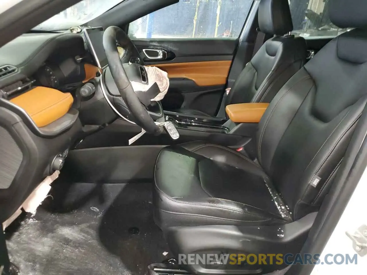 7 Photograph of a damaged car 3C4NJDCN7RT151547 JEEP COMPASS 2024