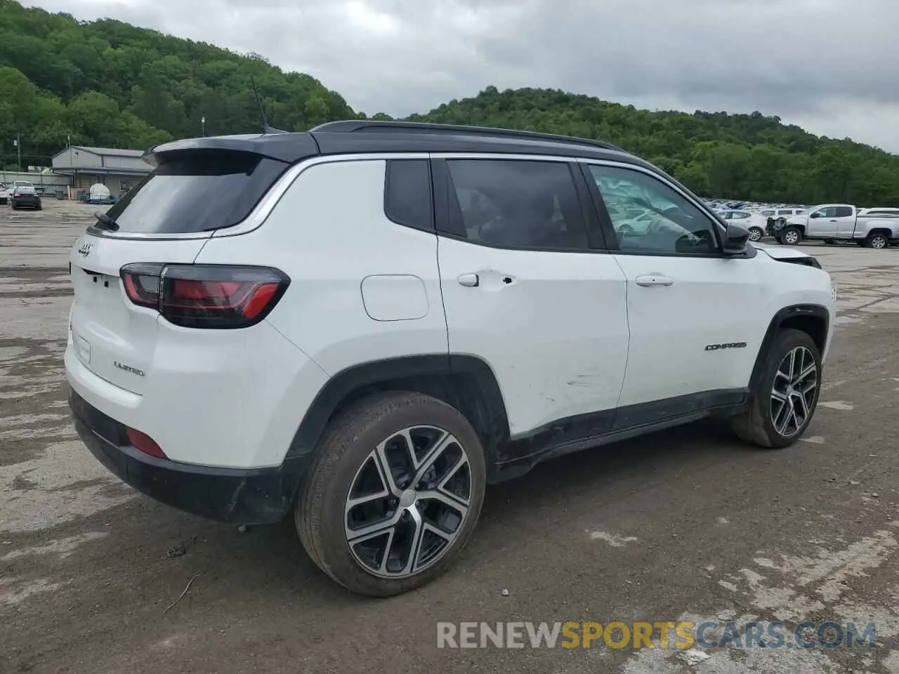 3 Photograph of a damaged car 3C4NJDCN7RT166260 JEEP COMPASS 2024