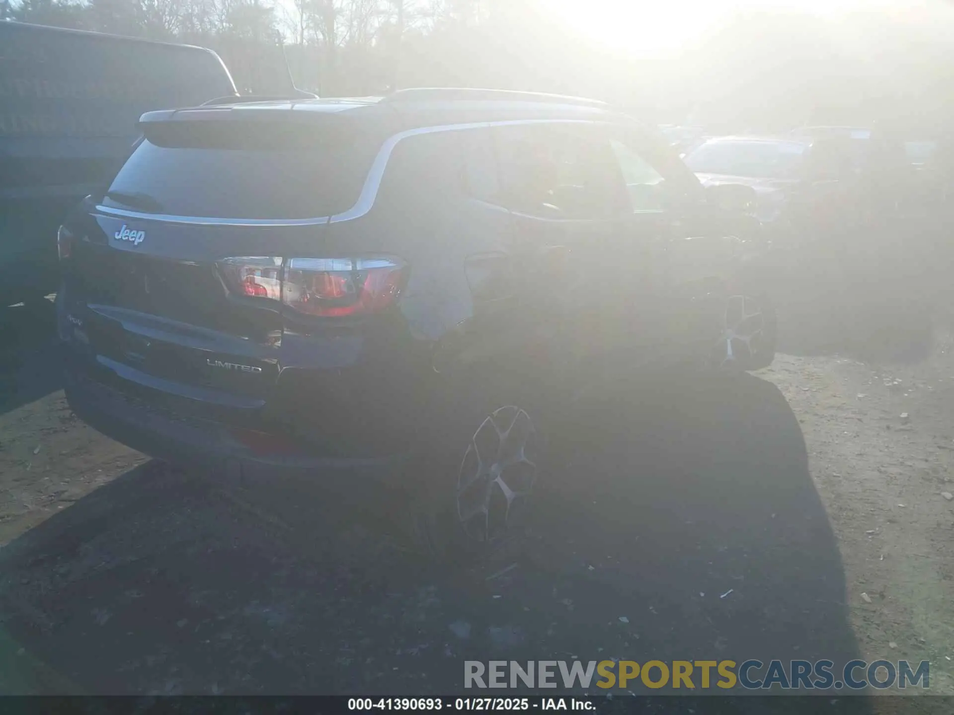 4 Photograph of a damaged car 3C4NJDCN9RT130408 JEEP COMPASS 2024