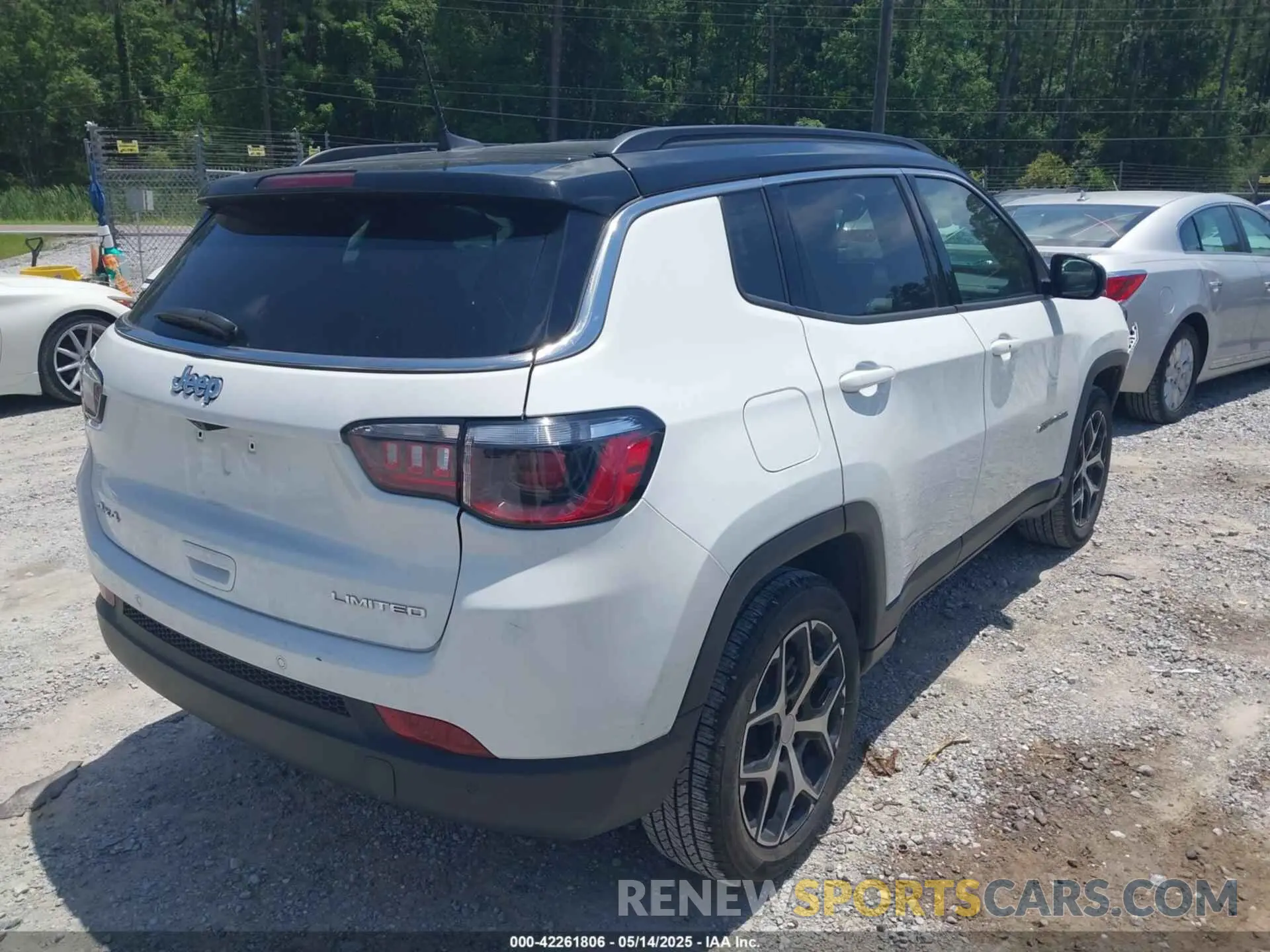 4 Photograph of a damaged car 3C4NJDCN9RT134474 JEEP COMPASS 2024