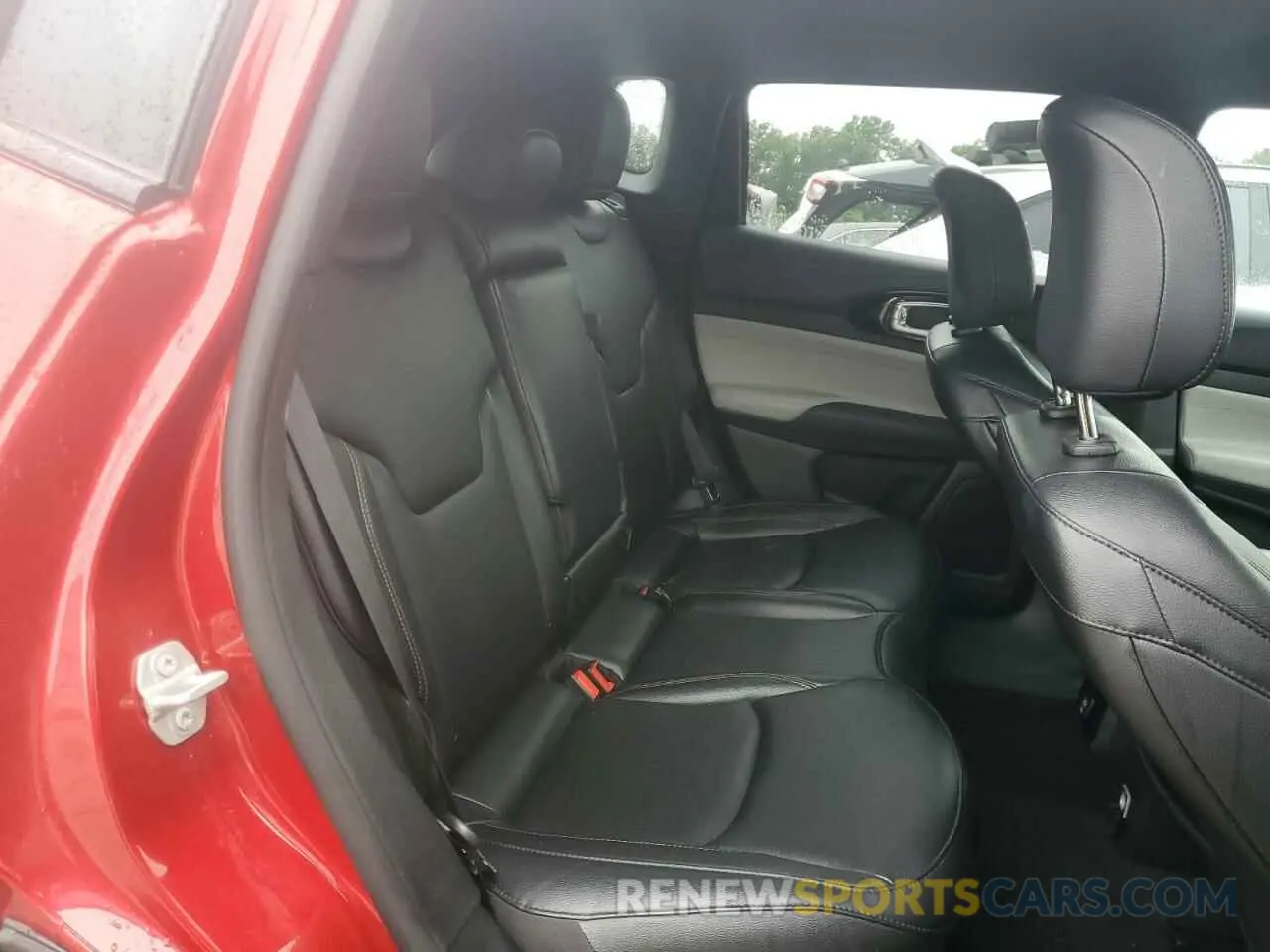11 Photograph of a damaged car 3C4NJDCN9RT138069 JEEP COMPASS 2024