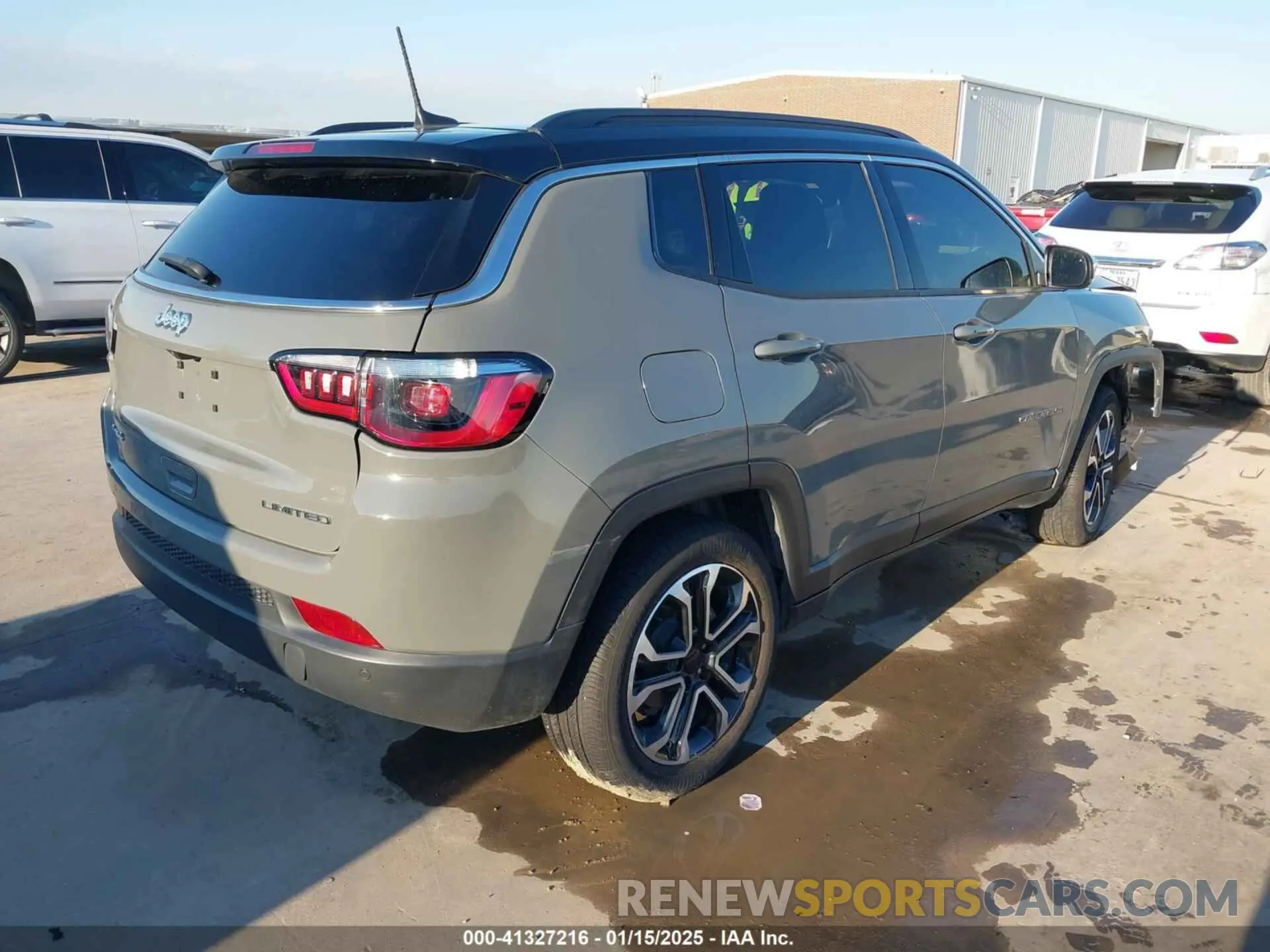 4 Photograph of a damaged car 3C4NJDCN9RT589163 JEEP COMPASS 2024