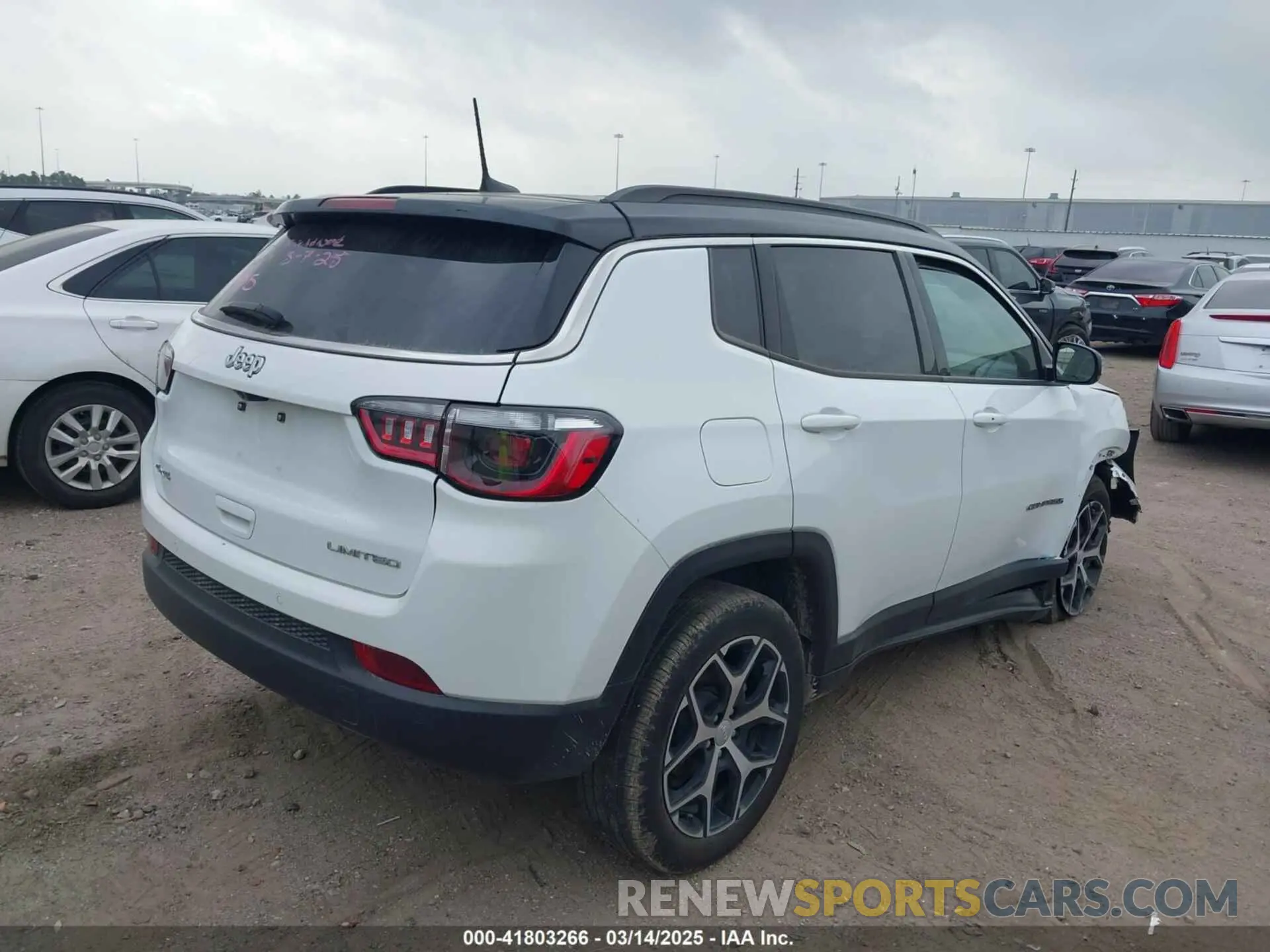 4 Photograph of a damaged car 3C4NJDCNXRT125346 JEEP COMPASS 2024