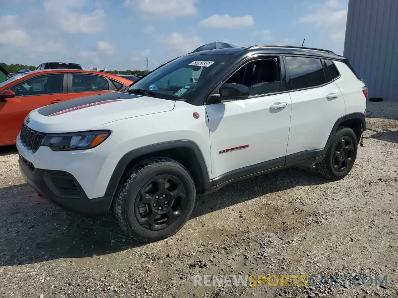 1 Photograph of a damaged car 3C4NJDDN0RT608584 JEEP COMPASS 2024