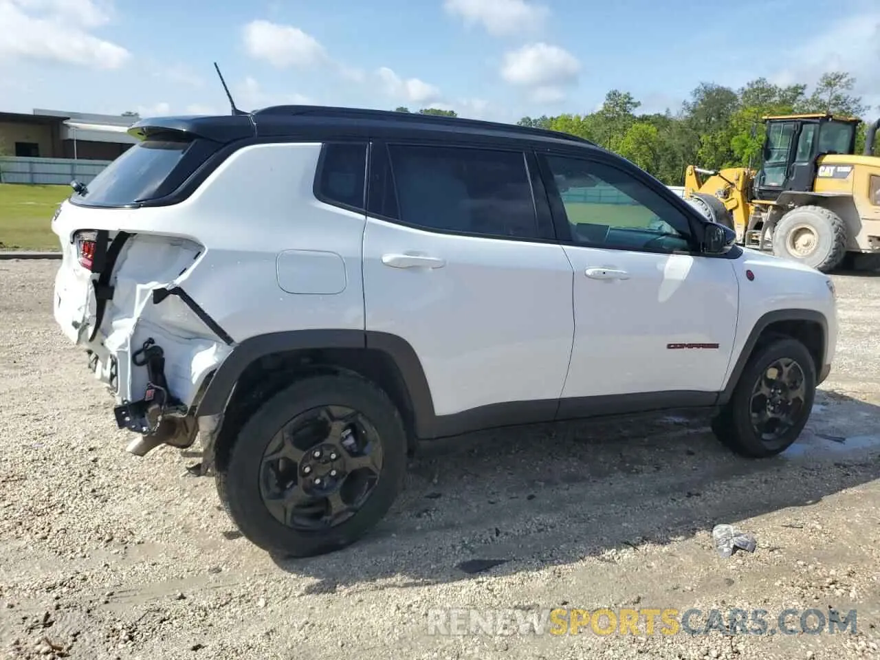3 Photograph of a damaged car 3C4NJDDN0RT608584 JEEP COMPASS 2024