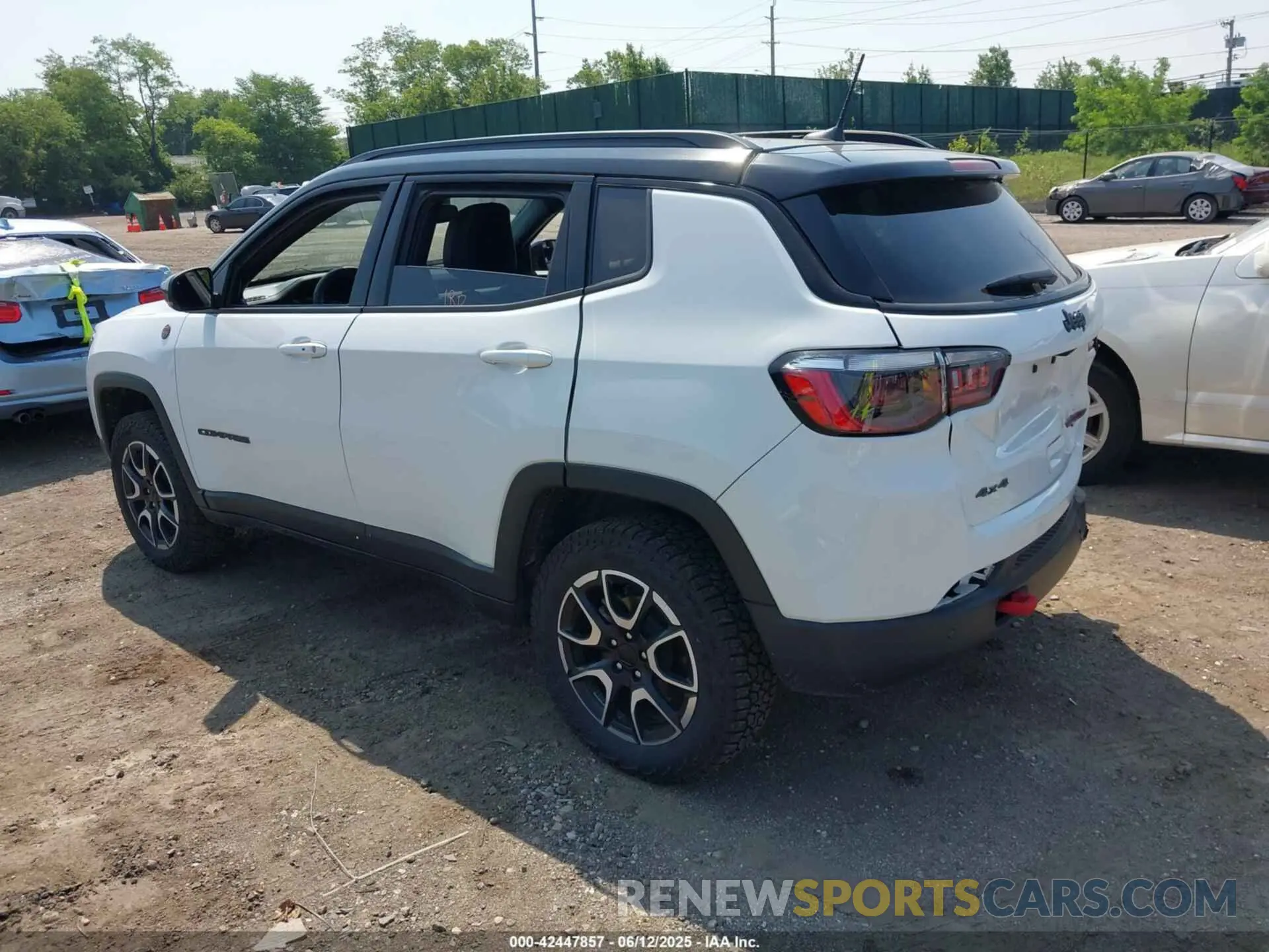 3 Photograph of a damaged car 3C4NJDDN2RT149493 JEEP COMPASS 2024