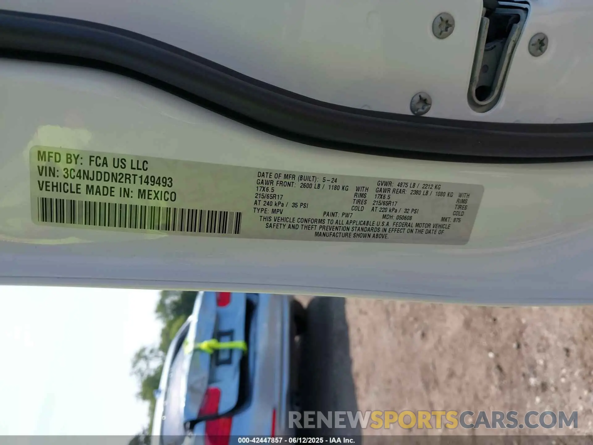 9 Photograph of a damaged car 3C4NJDDN2RT149493 JEEP COMPASS 2024