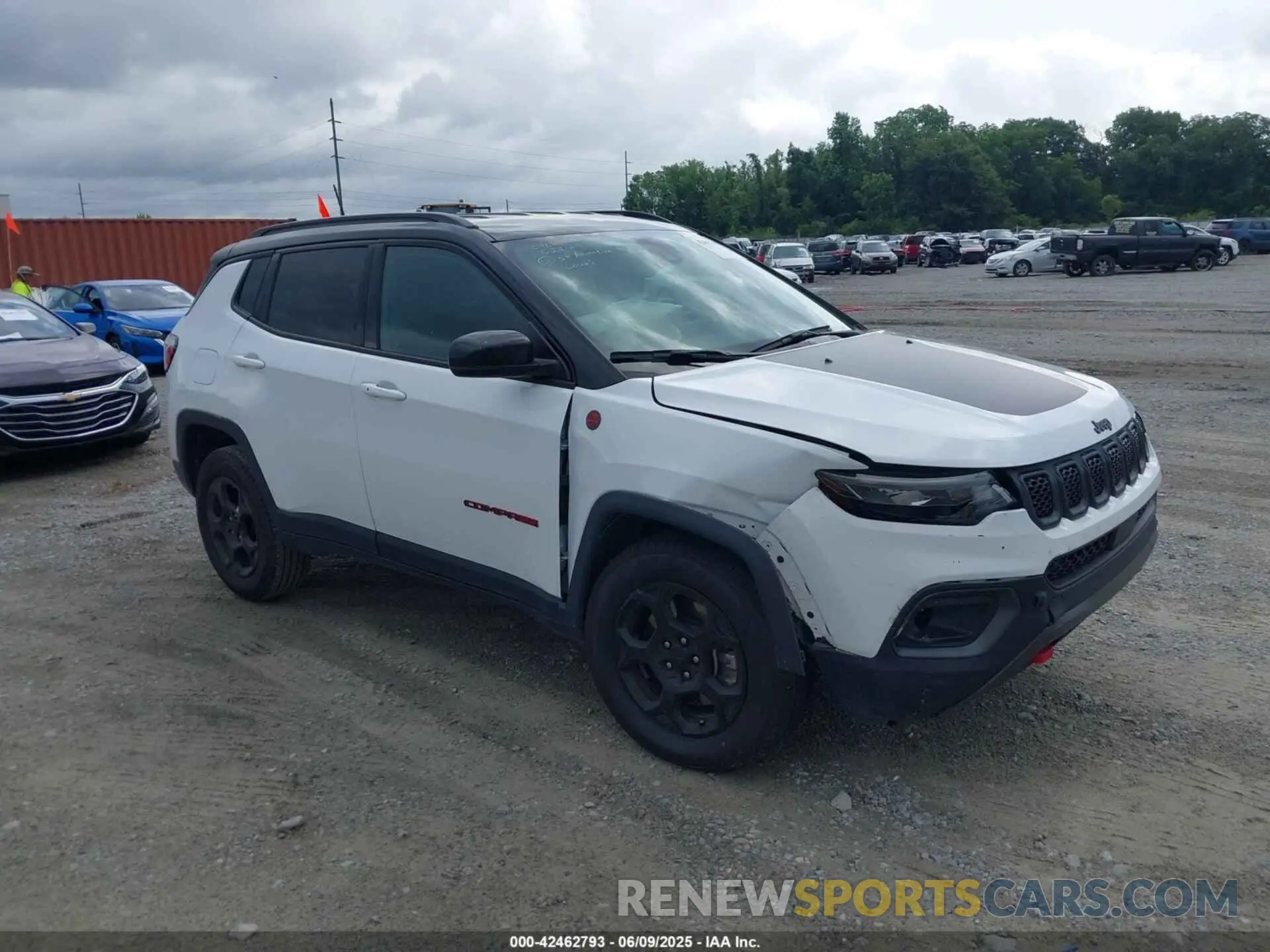 1 Photograph of a damaged car 3C4NJDDN2RT602771 JEEP COMPASS 2024