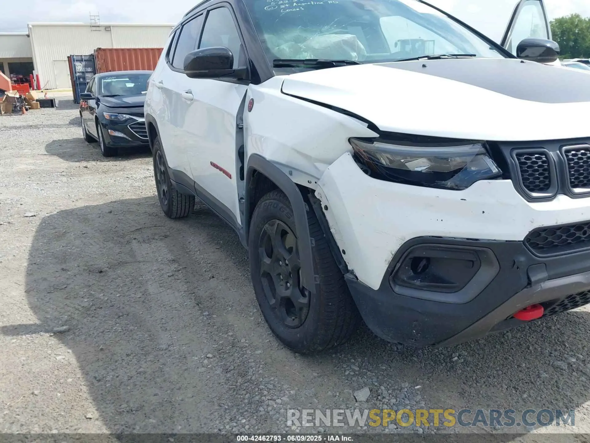6 Photograph of a damaged car 3C4NJDDN2RT602771 JEEP COMPASS 2024