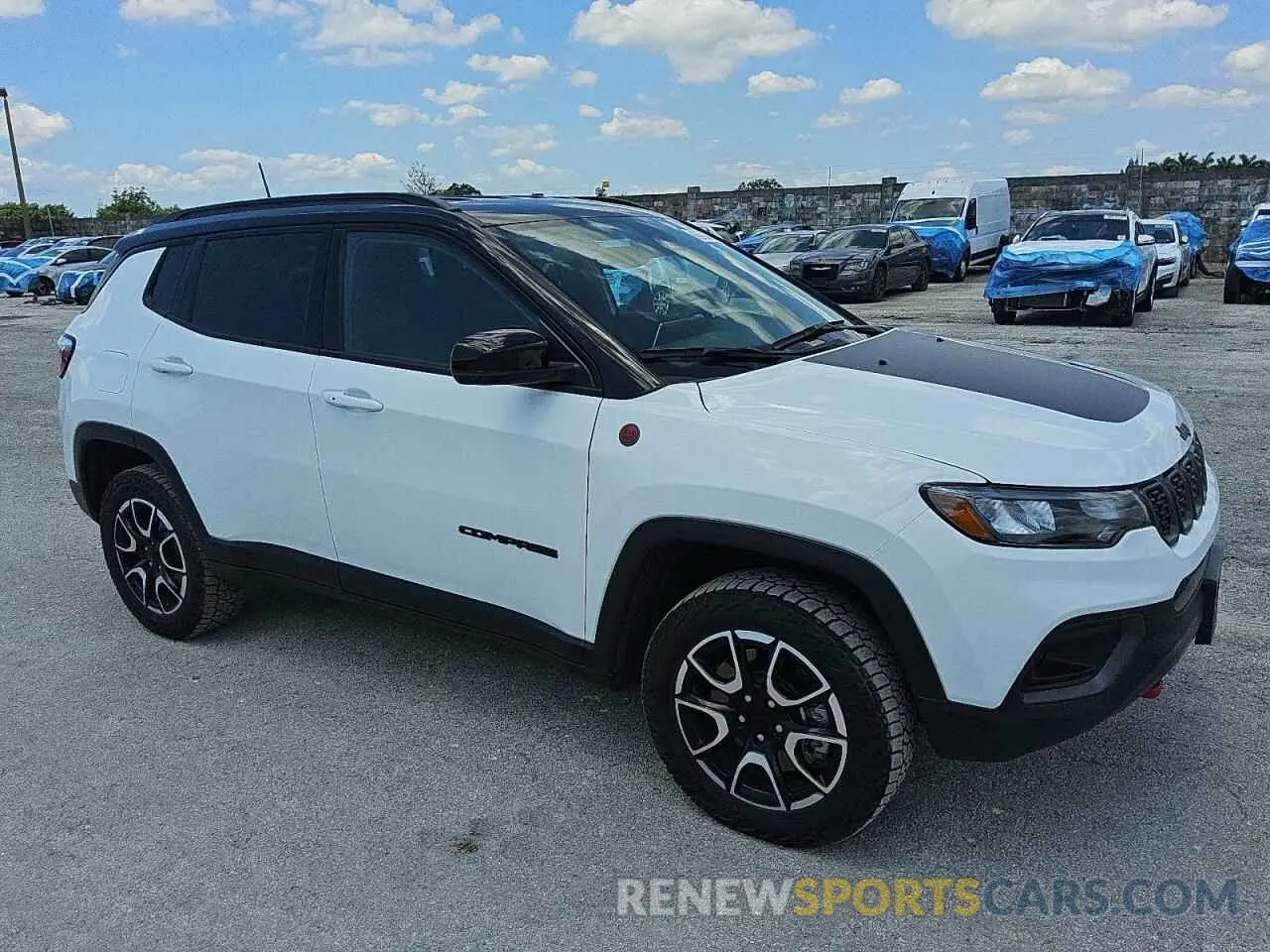 4 Photograph of a damaged car 3C4NJDDN3RT144772 JEEP COMPASS 2024