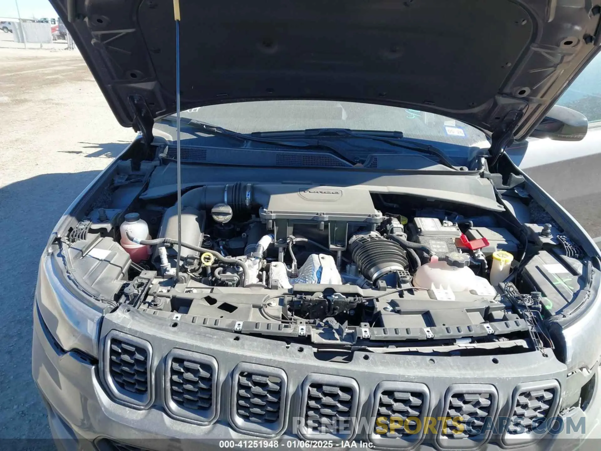 10 Photograph of a damaged car 3C4NJDDN4RT135384 JEEP COMPASS 2024