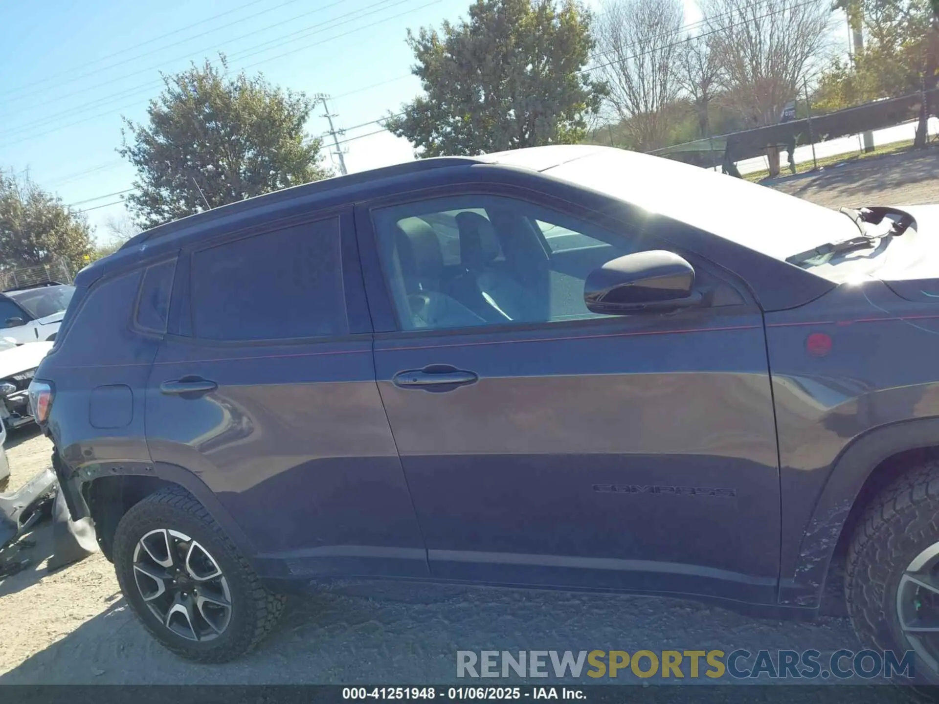 14 Photograph of a damaged car 3C4NJDDN4RT135384 JEEP COMPASS 2024