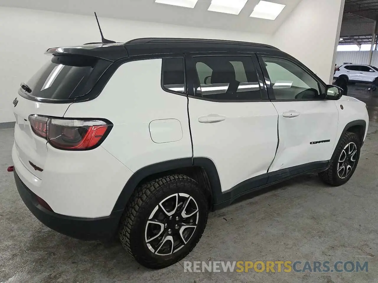 3 Photograph of a damaged car 3C4NJDDN5RT149620 JEEP COMPASS 2024