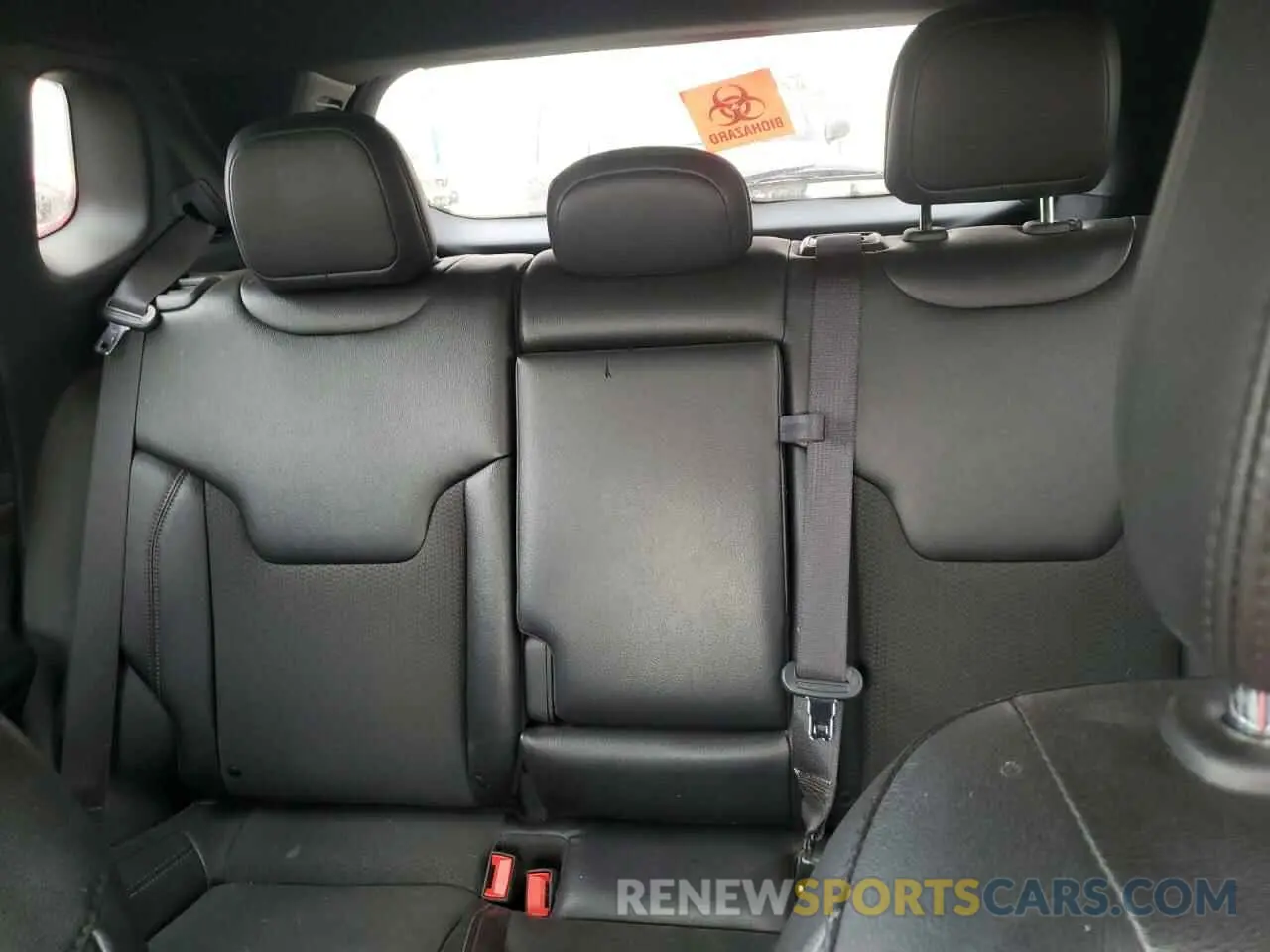 10 Photograph of a damaged car 3C4NJDDN6RT137413 JEEP COMPASS 2024