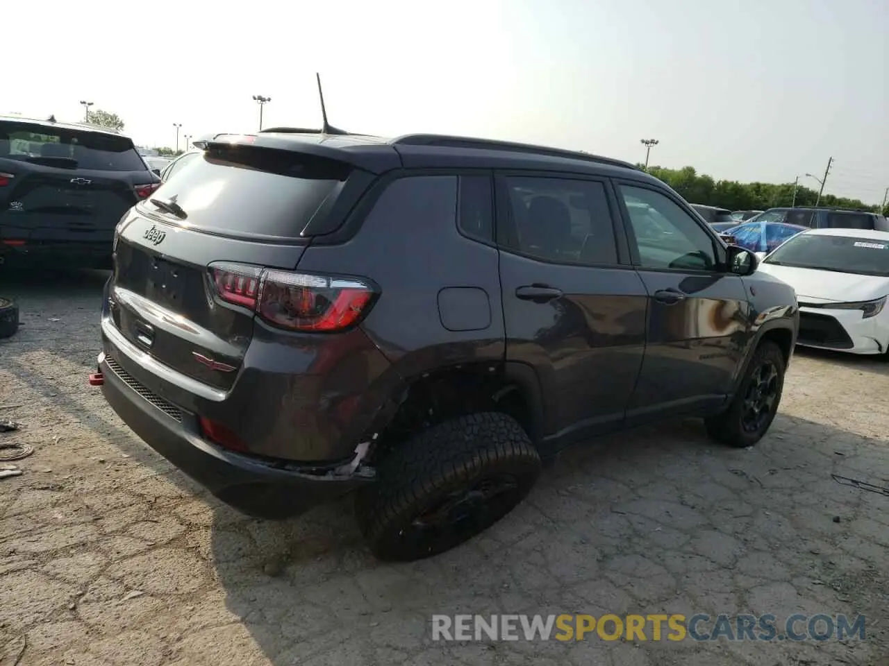 3 Photograph of a damaged car 3C4NJDDN8RT130513 JEEP COMPASS 2024