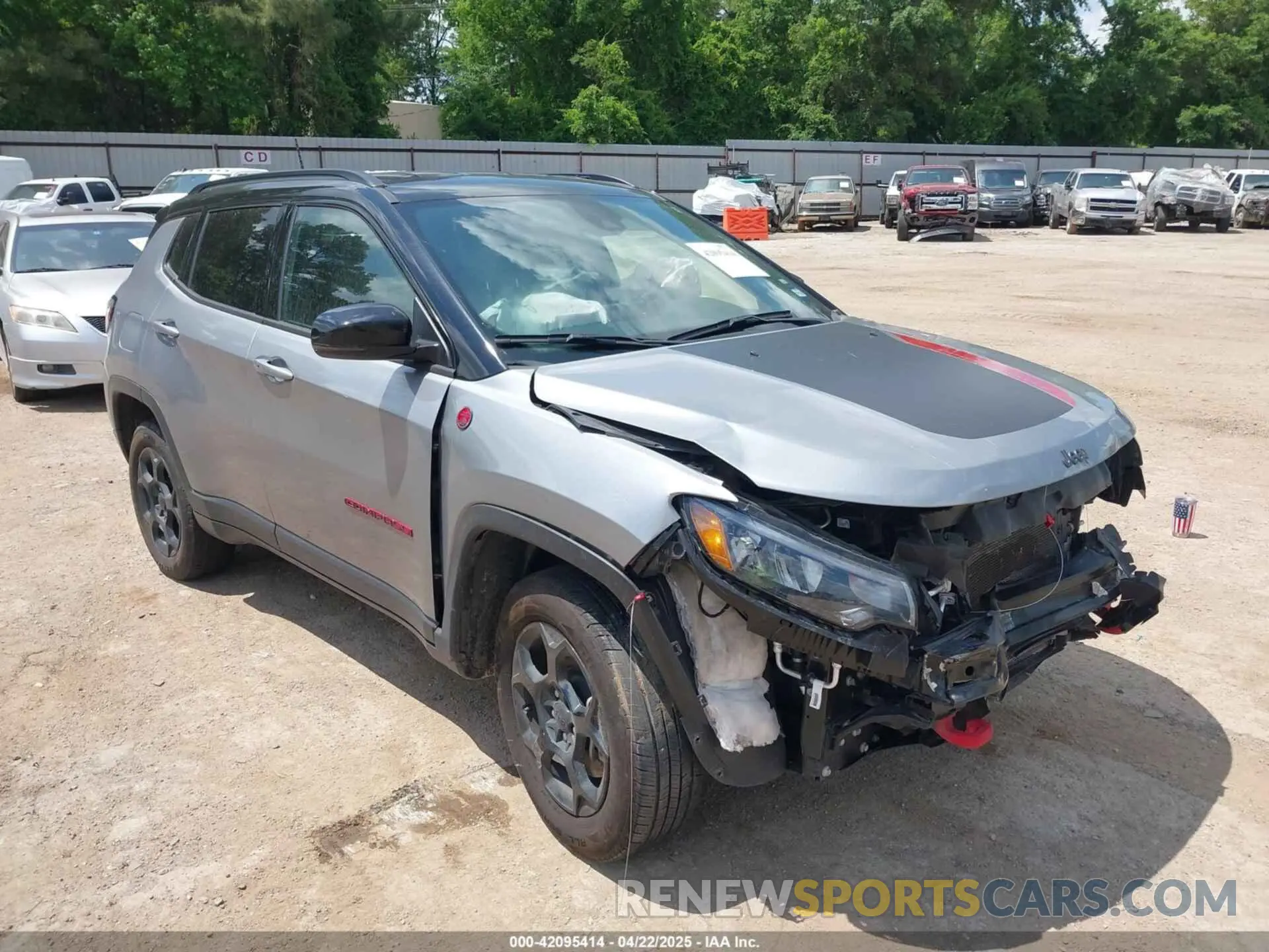 1 Photograph of a damaged car 3C4NJDDN8RT596877 JEEP COMPASS 2024