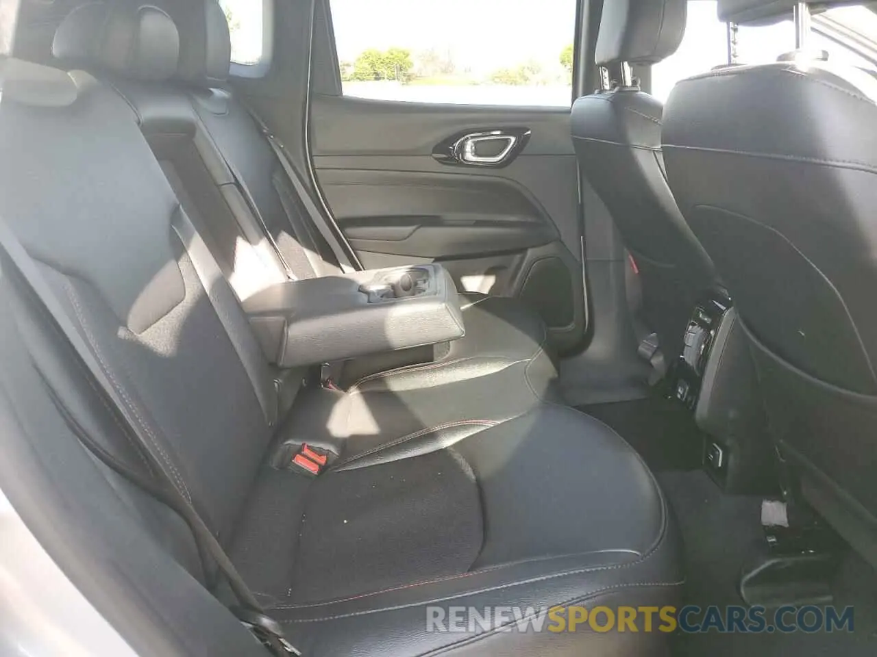 11 Photograph of a damaged car 3C4NJDDN9RT144954 JEEP COMPASS 2024