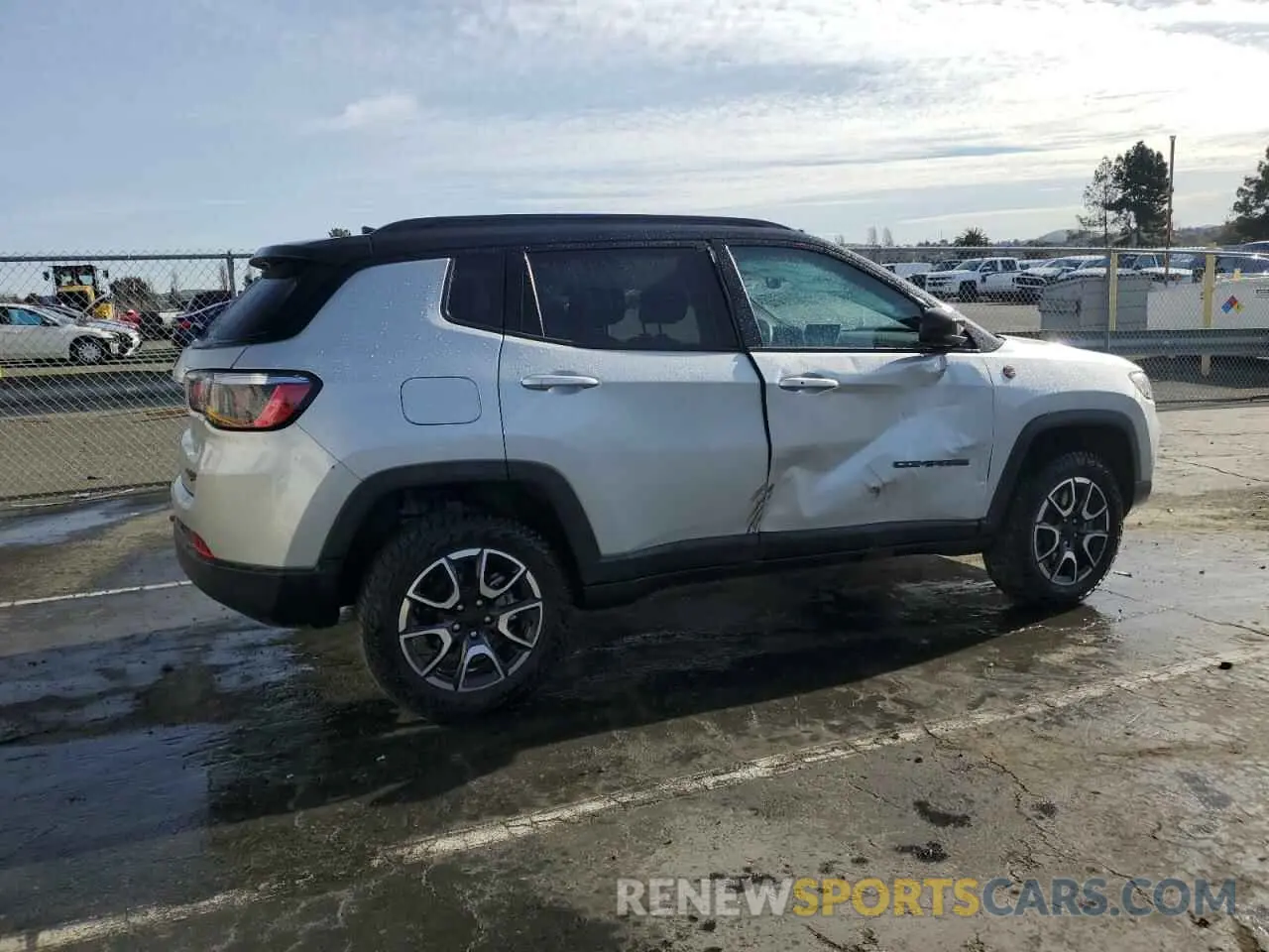 3 Photograph of a damaged car 3C4NJDDN9RT144954 JEEP COMPASS 2024