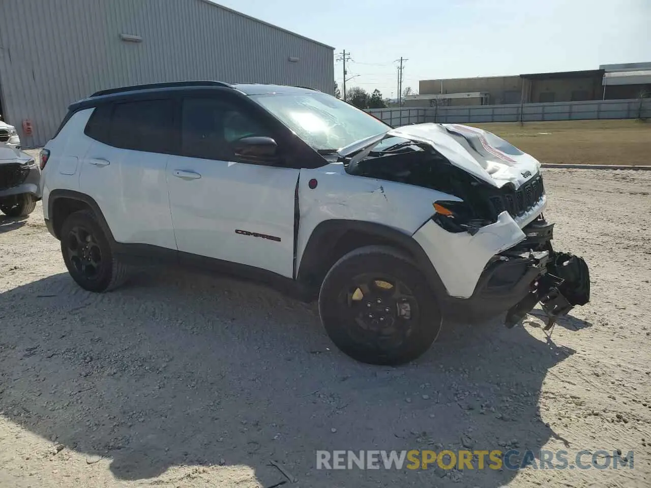 4 Photograph of a damaged car 3C4NJDDN9RT596516 JEEP COMPASS 2024