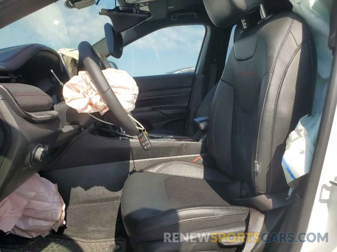 7 Photograph of a damaged car 3C4NJDDN9RT596516 JEEP COMPASS 2024