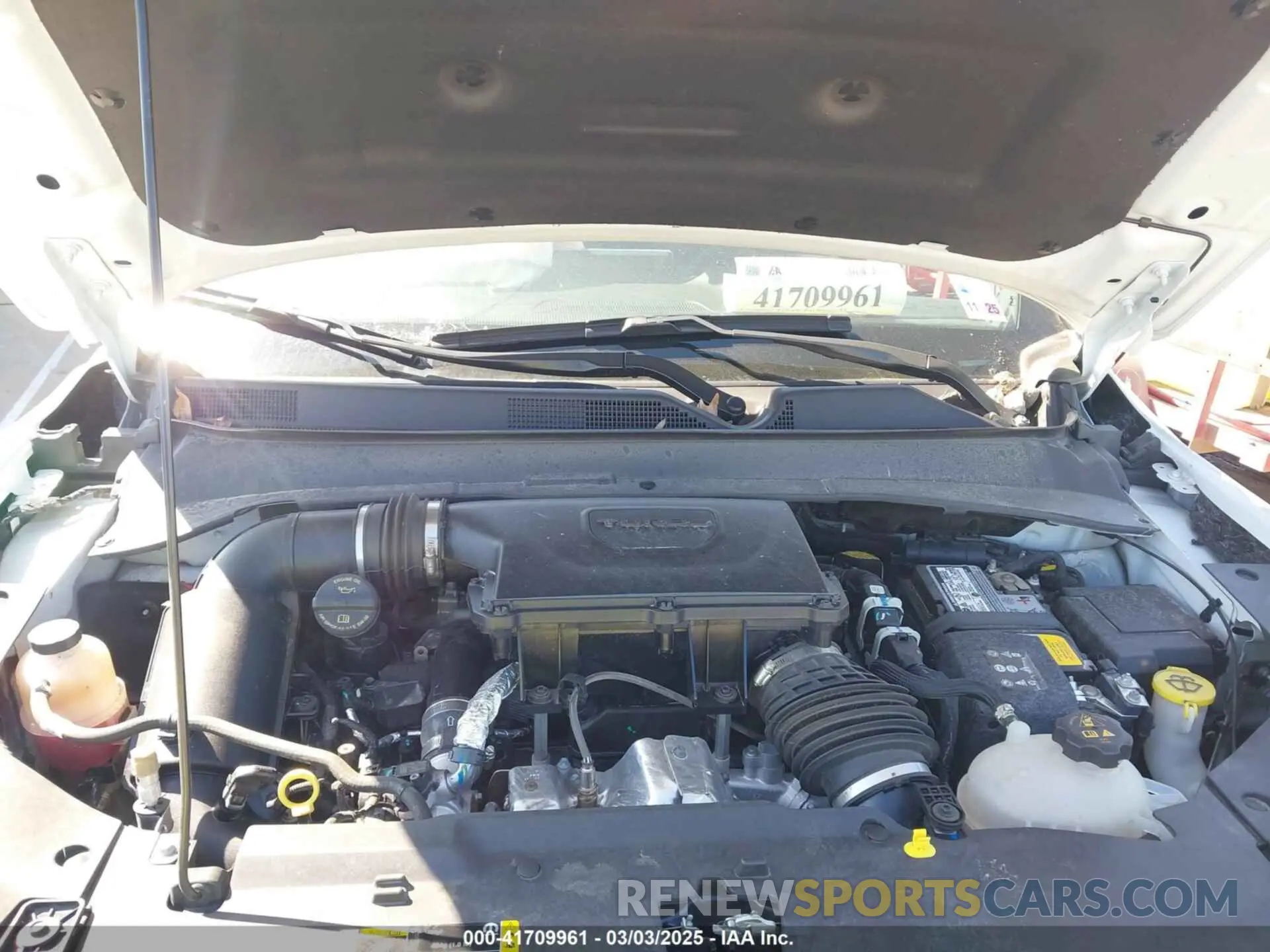 10 Photograph of a damaged car 3C4NJDDN9RT596998 JEEP COMPASS 2024