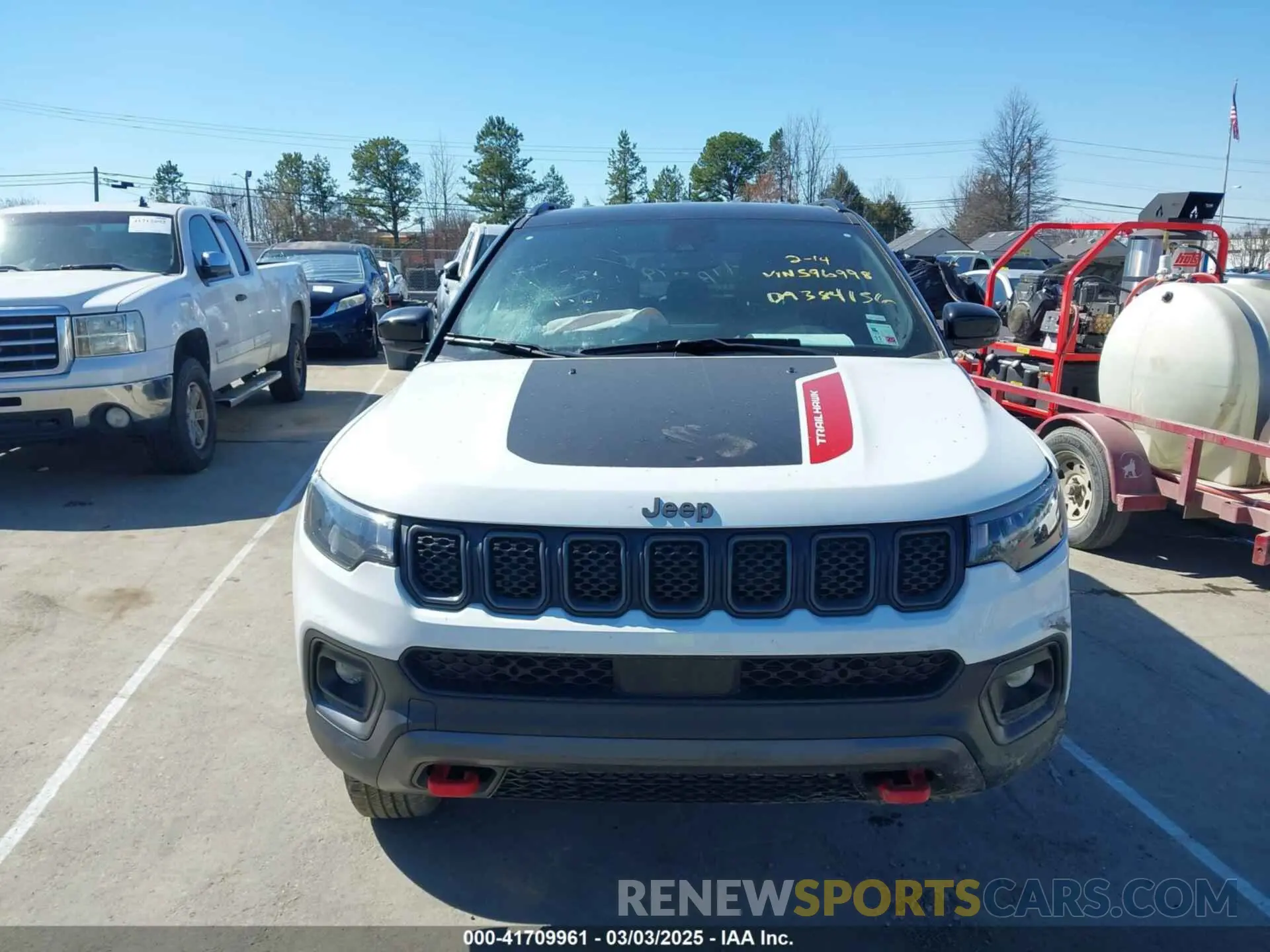 11 Photograph of a damaged car 3C4NJDDN9RT596998 JEEP COMPASS 2024