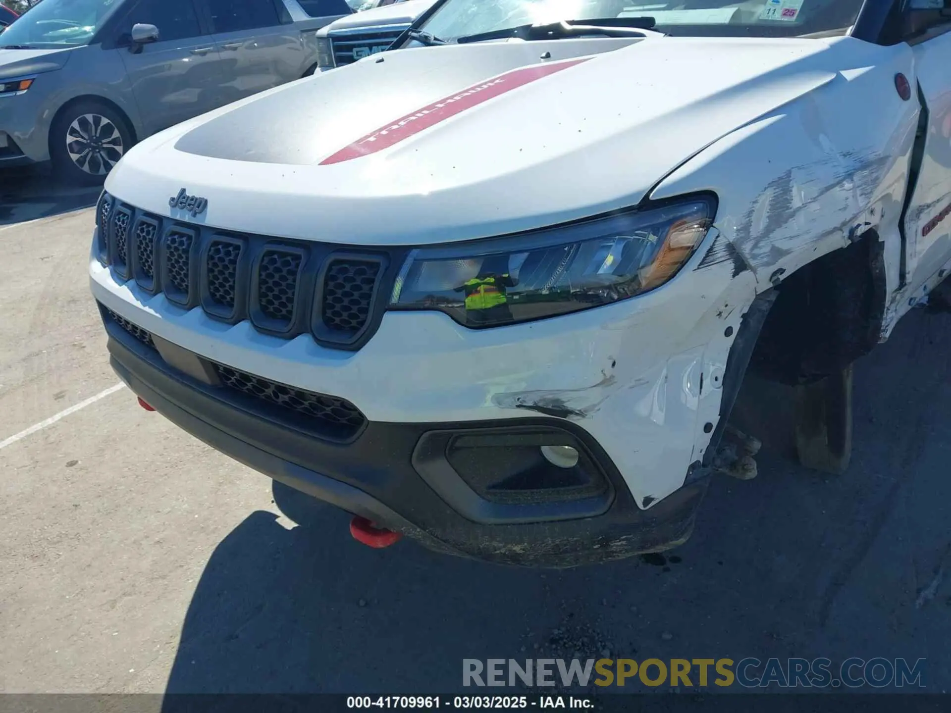 16 Photograph of a damaged car 3C4NJDDN9RT596998 JEEP COMPASS 2024