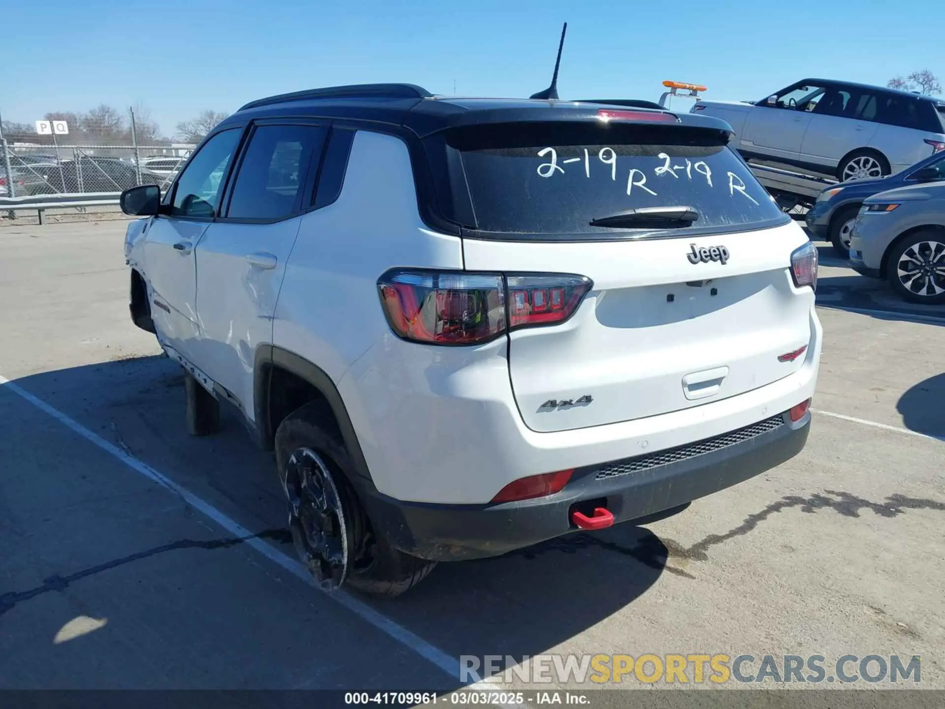 3 Photograph of a damaged car 3C4NJDDN9RT596998 JEEP COMPASS 2024