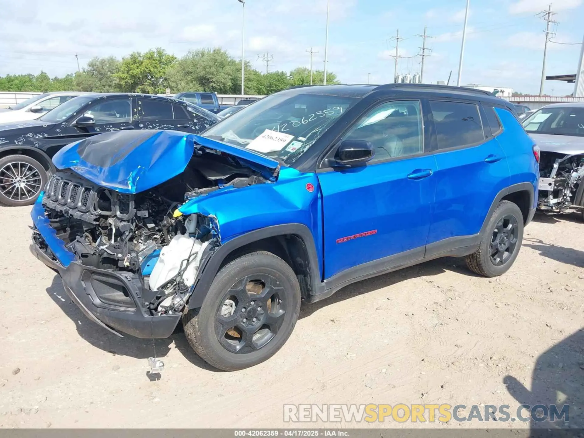 2 Photograph of a damaged car 3C4NJDDNXRT610584 JEEP COMPASS 2024
