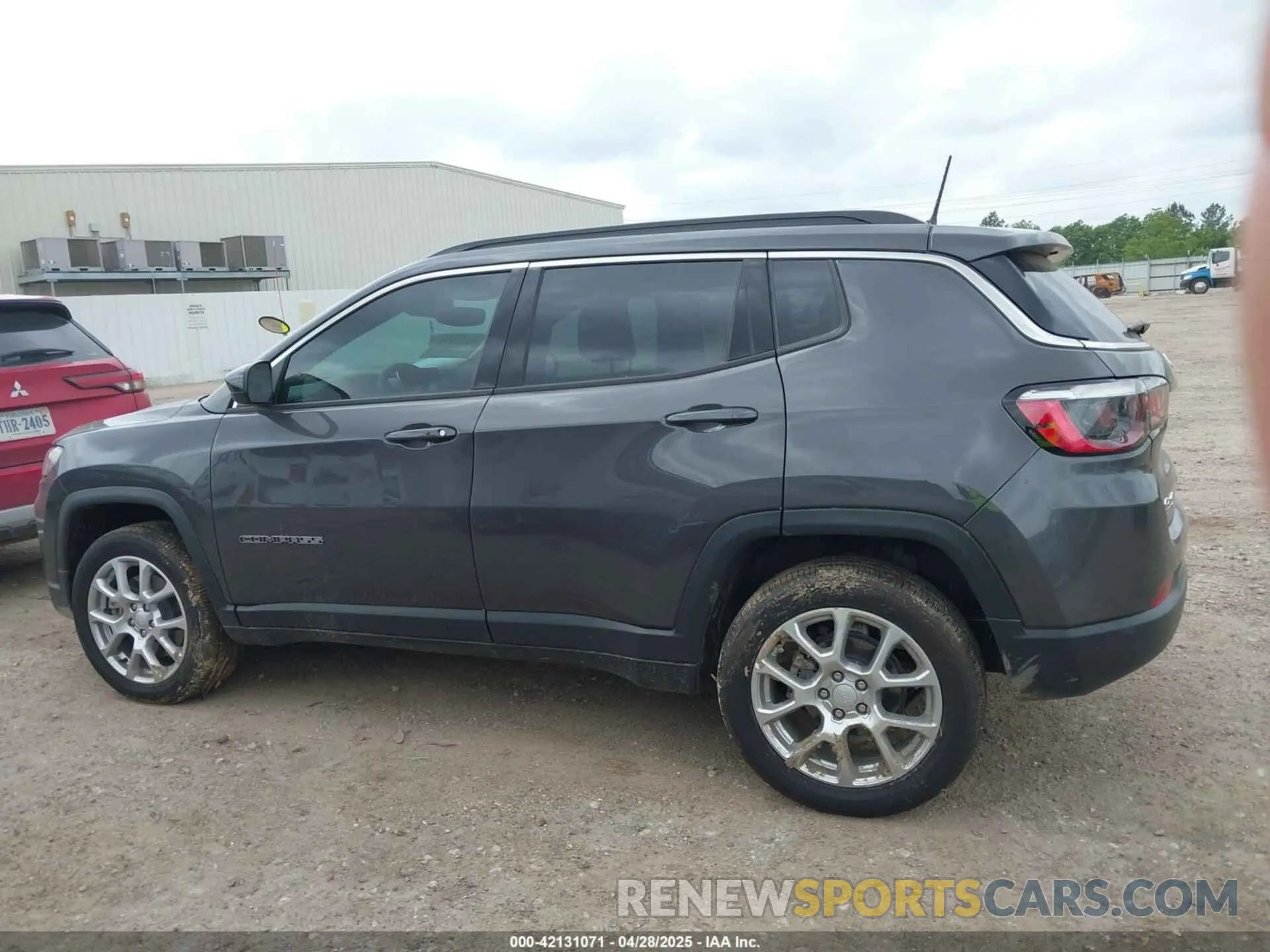 14 Photograph of a damaged car 3C4NJDFN0RT164250 JEEP COMPASS 2024