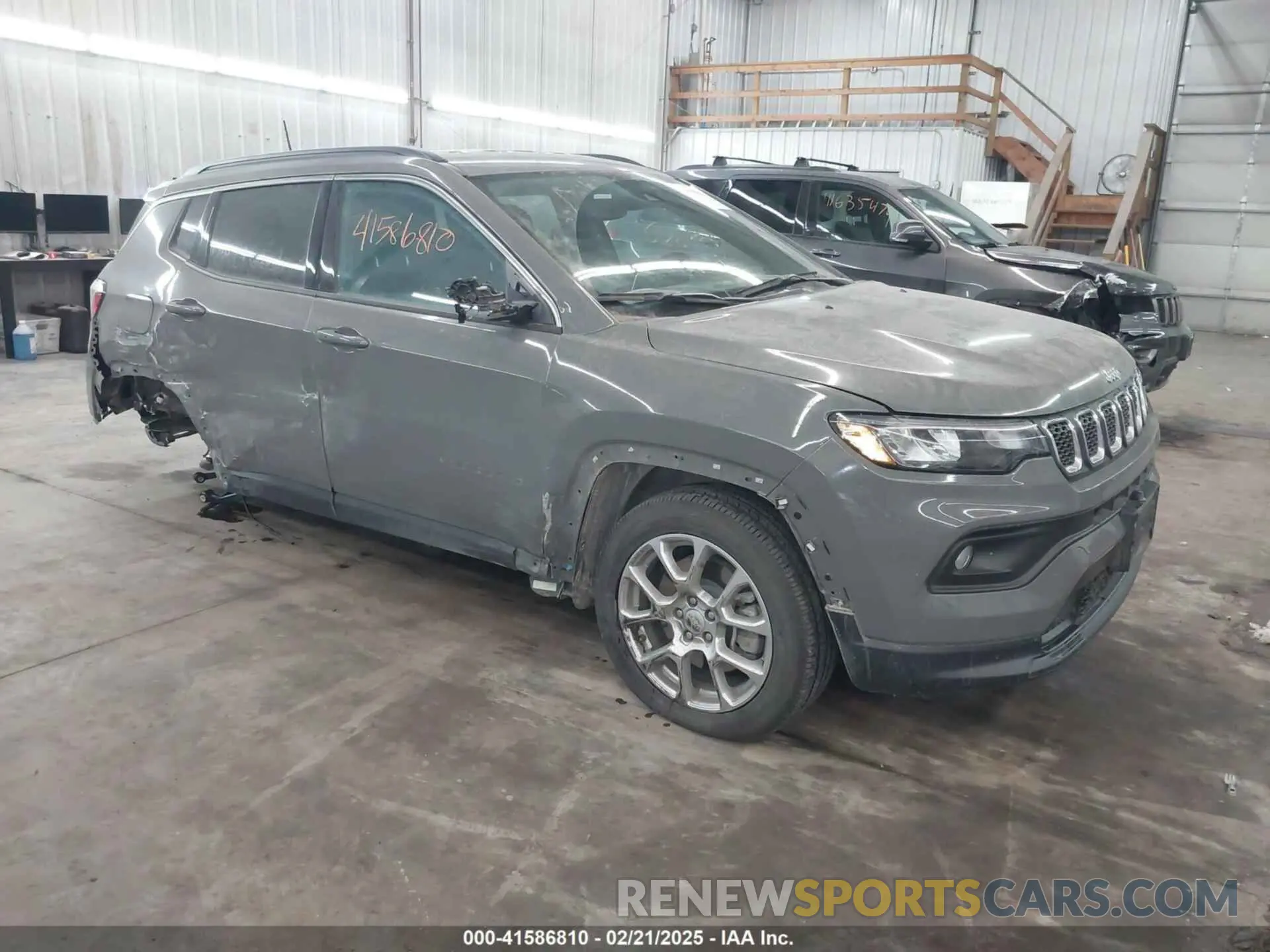 1 Photograph of a damaged car 3C4NJDFN1RT601432 JEEP COMPASS 2024