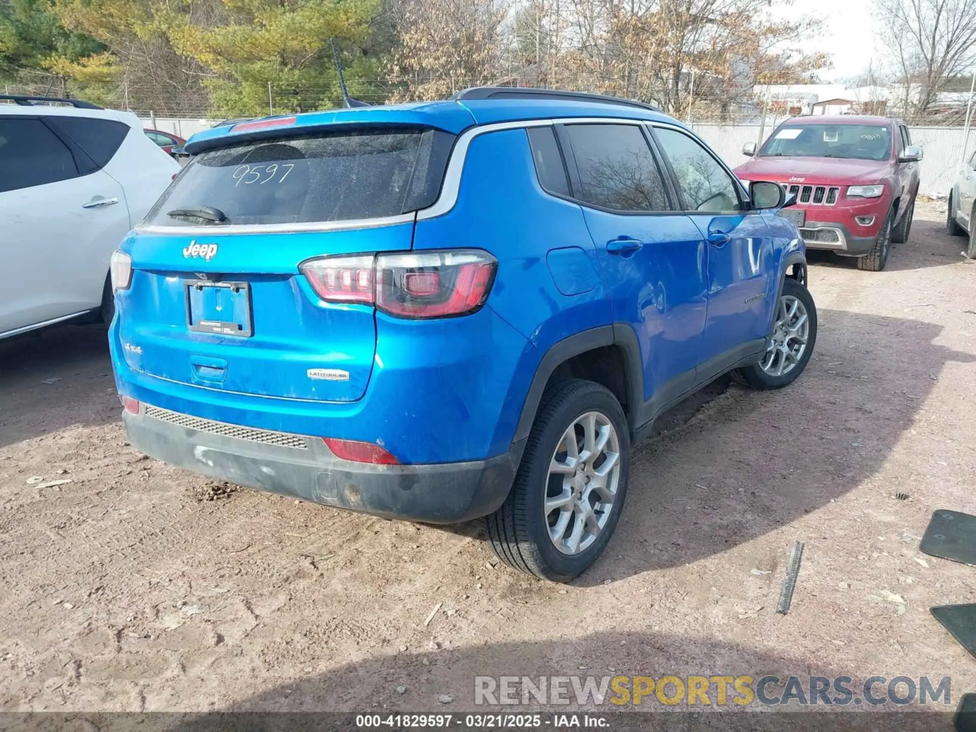 4 Photograph of a damaged car 3C4NJDFN3RT128374 JEEP COMPASS 2024