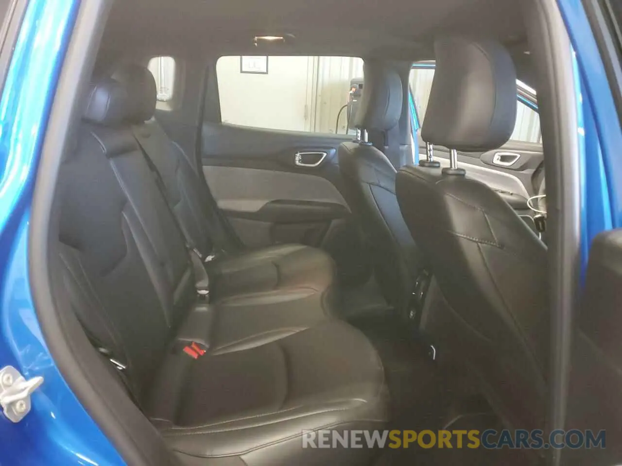 11 Photograph of a damaged car 3C4NJDFN5RT155253 JEEP COMPASS 2024