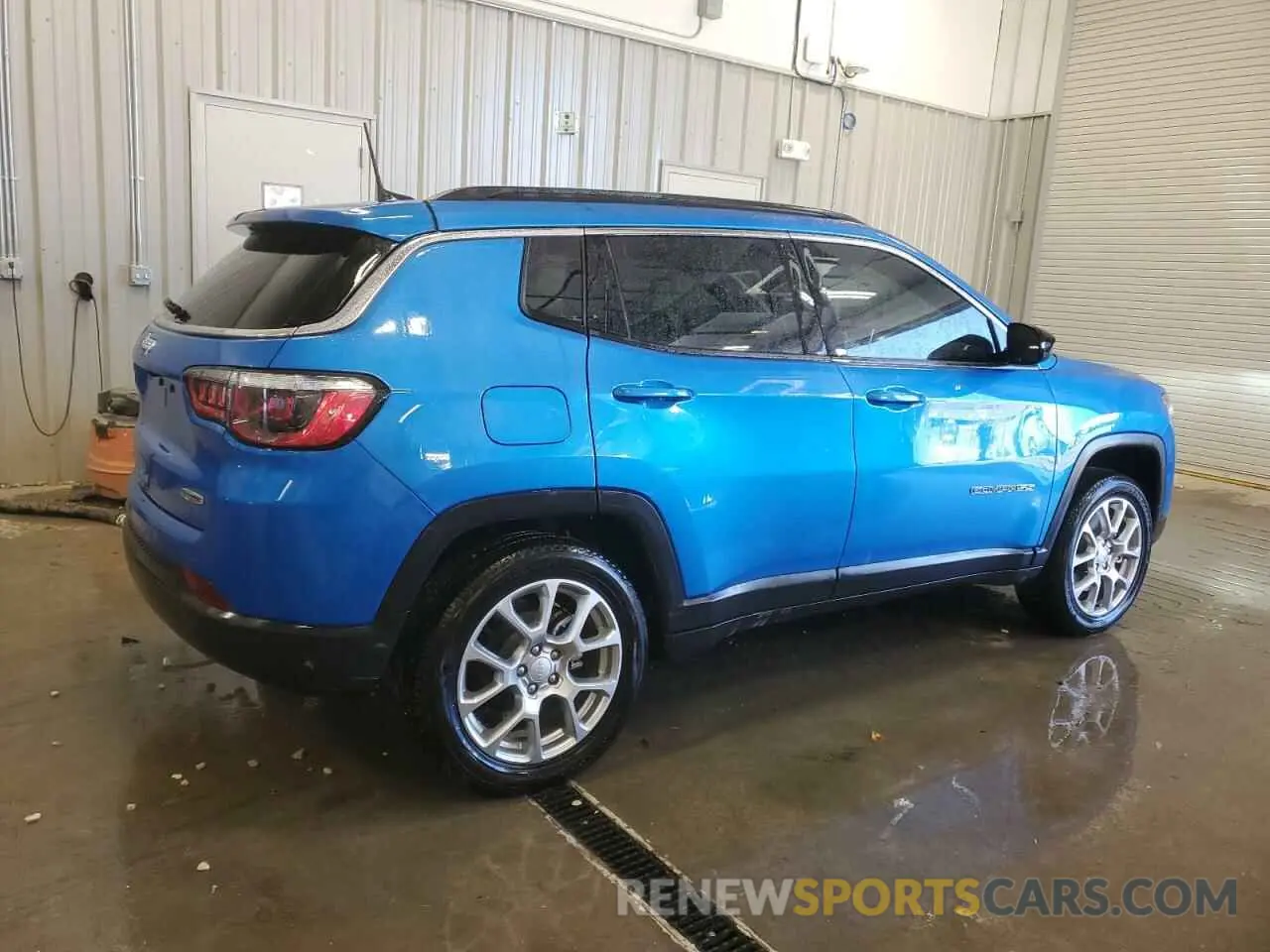 3 Photograph of a damaged car 3C4NJDFN5RT155253 JEEP COMPASS 2024