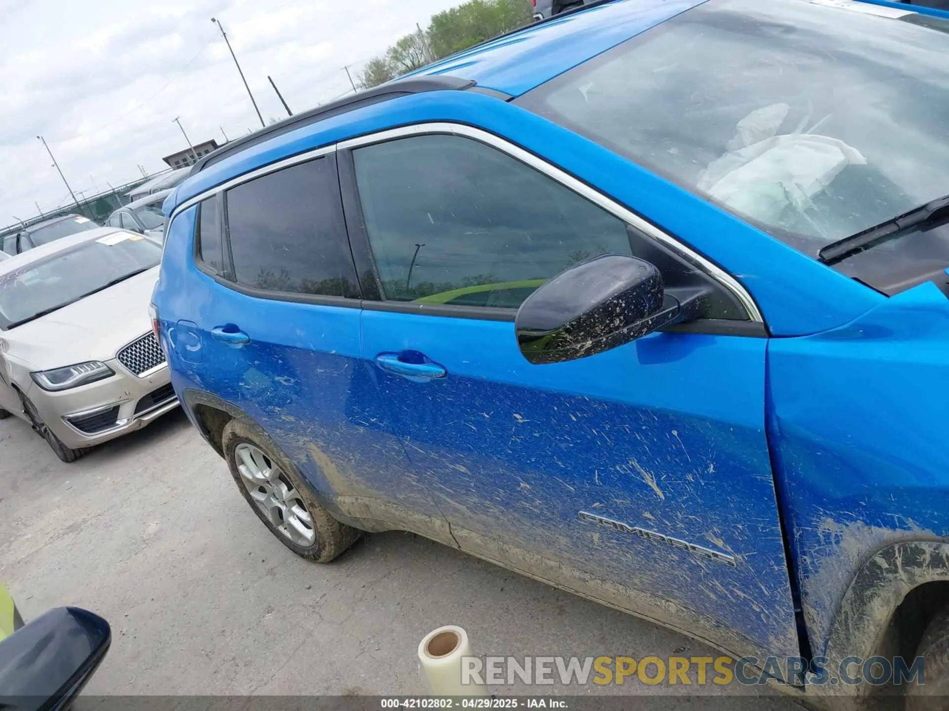 13 Photograph of a damaged car 3C4NJDFN6RT600714 JEEP COMPASS 2024
