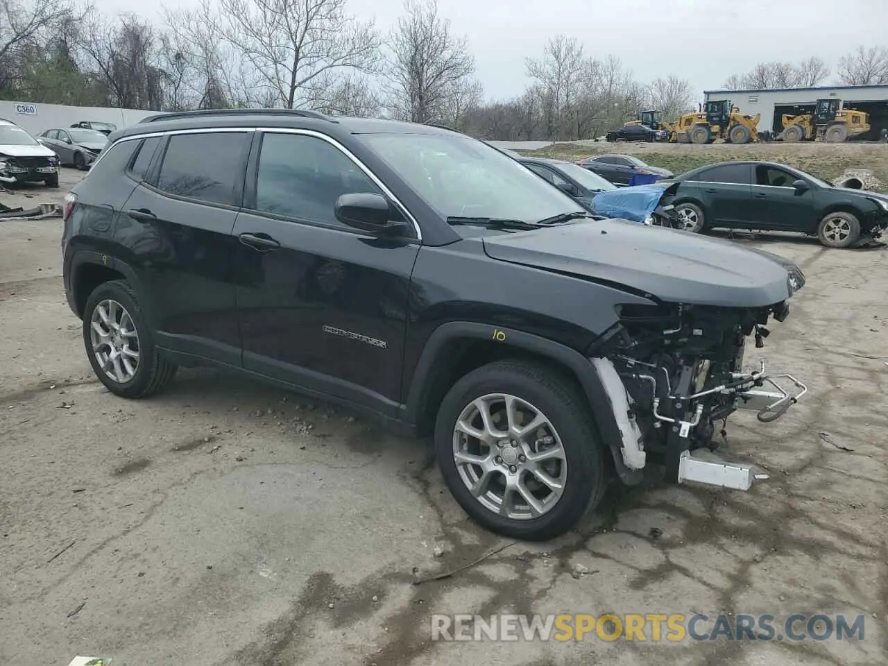 4 Photograph of a damaged car 3C4NJDFN7RT121993 JEEP COMPASS 2024