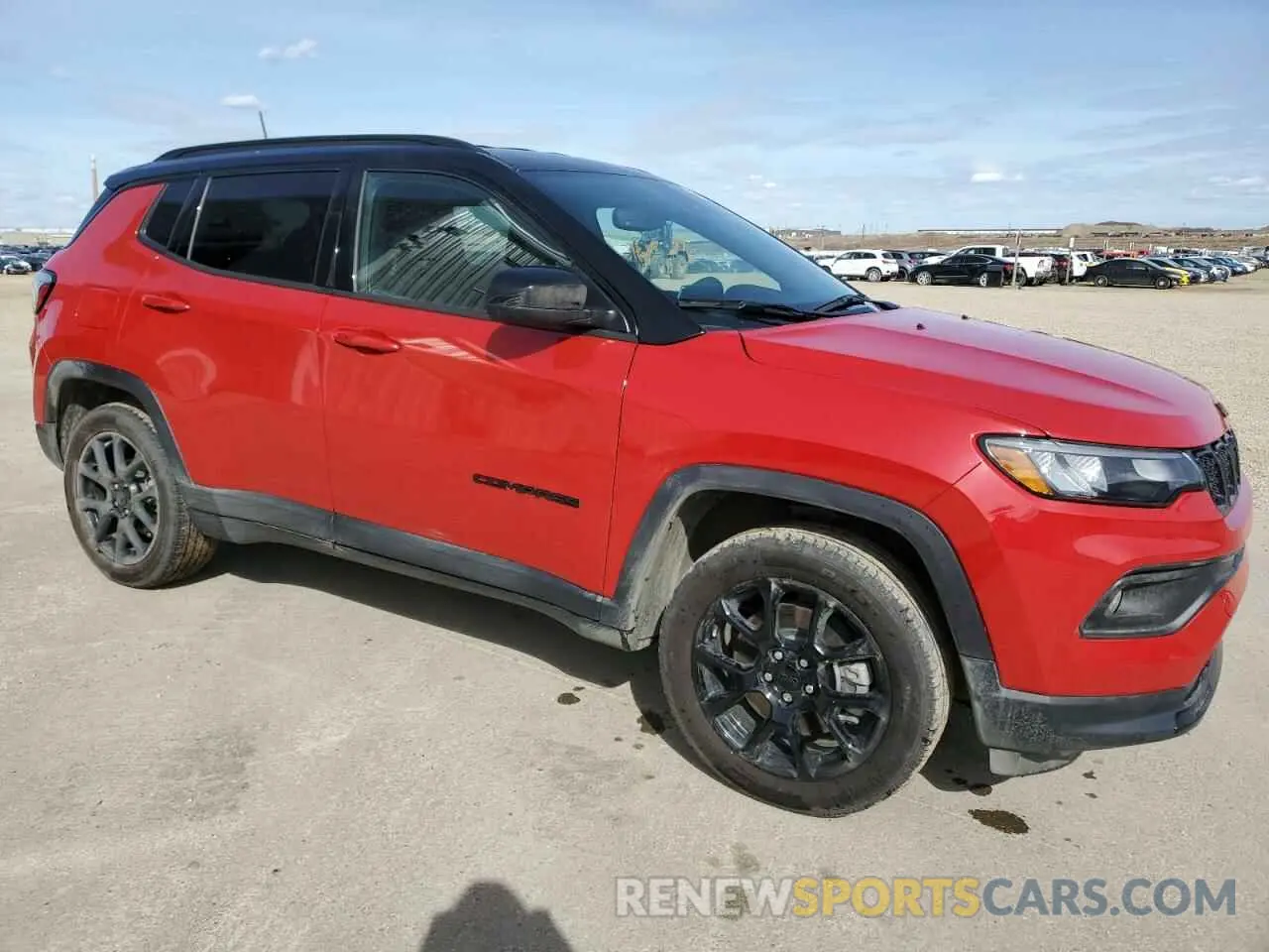 4 Photograph of a damaged car 3C4NJDFNXRT579012 JEEP COMPASS 2024