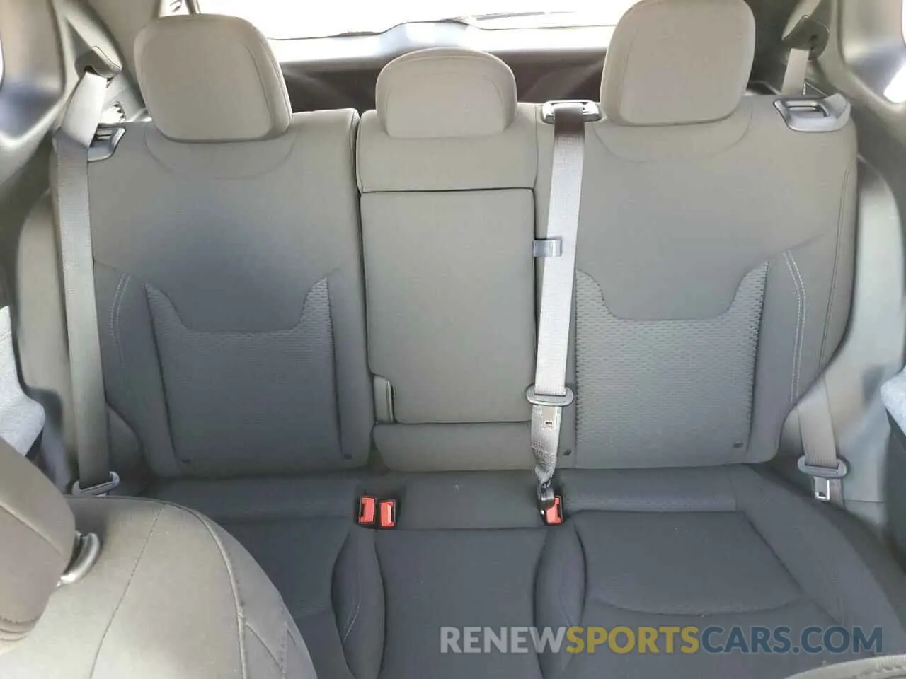 10 Photograph of a damaged car 3C4NJDAN0ST534688 JEEP COMPASS 2025