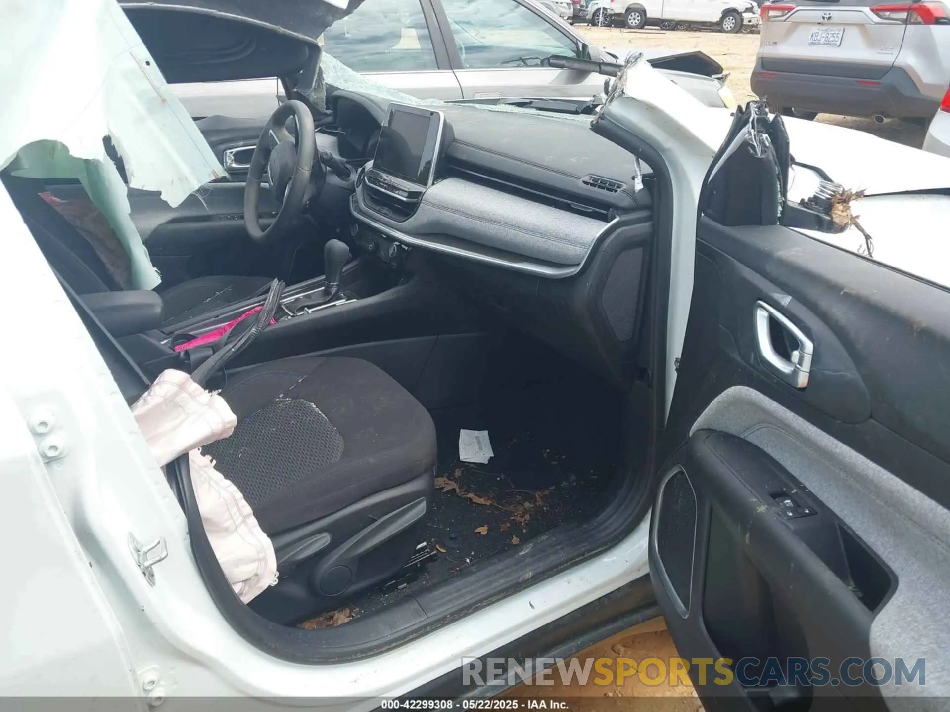 5 Photograph of a damaged car 3C4NJDAN1ST427522 JEEP COMPASS 2025